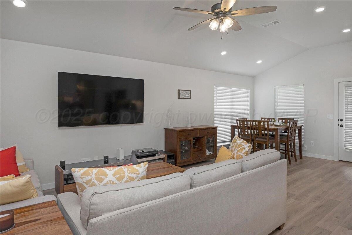 7510 John Thomas Street Property Photo 5