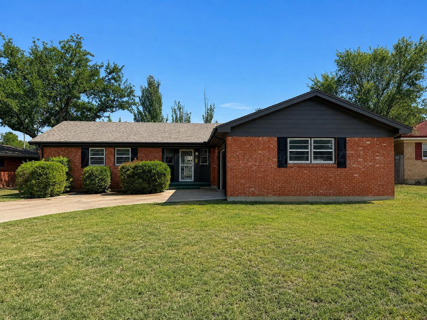 5307 EMIL Avenue Property Photo 1