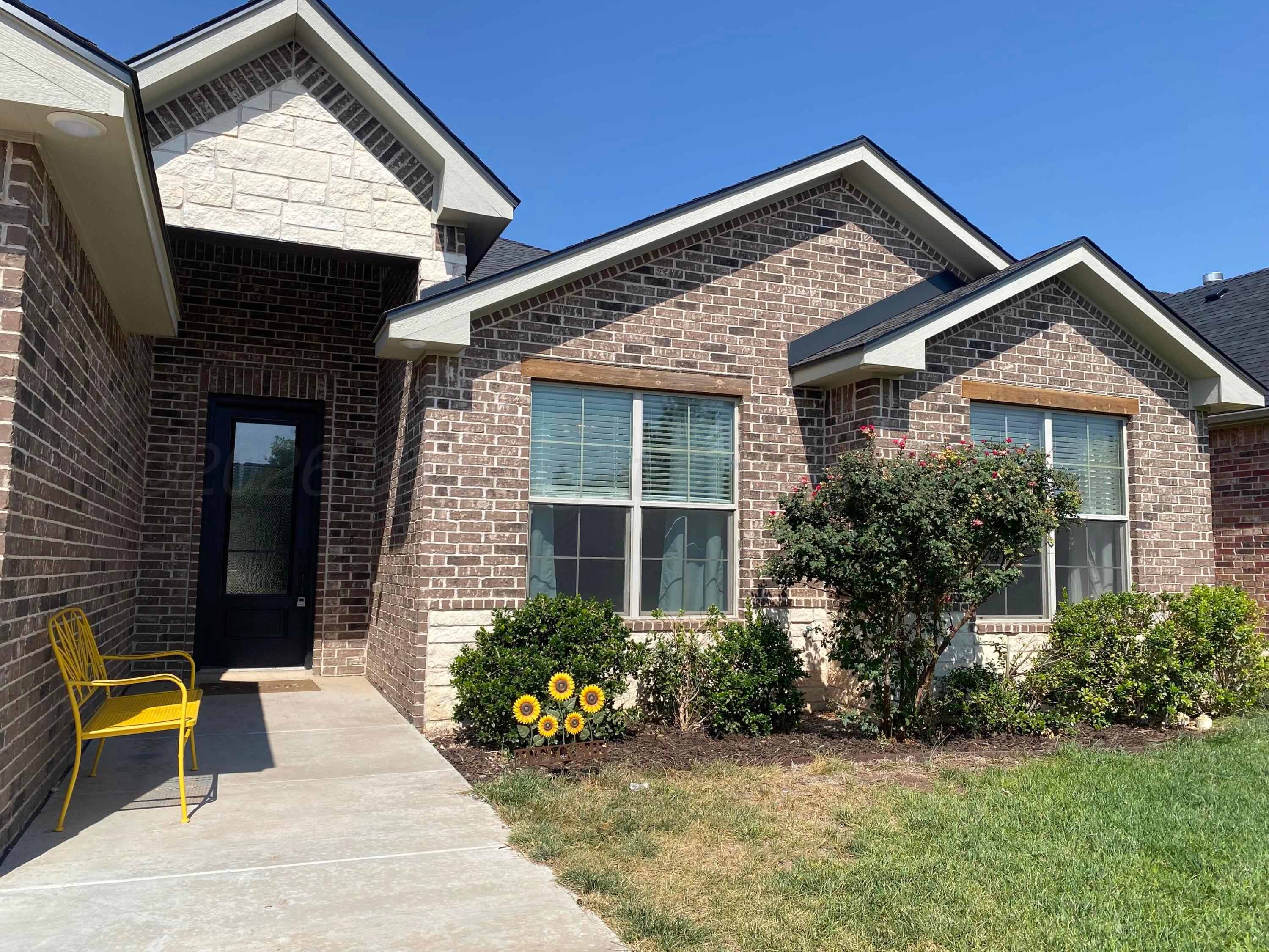 24 Living Way Property Photo 2