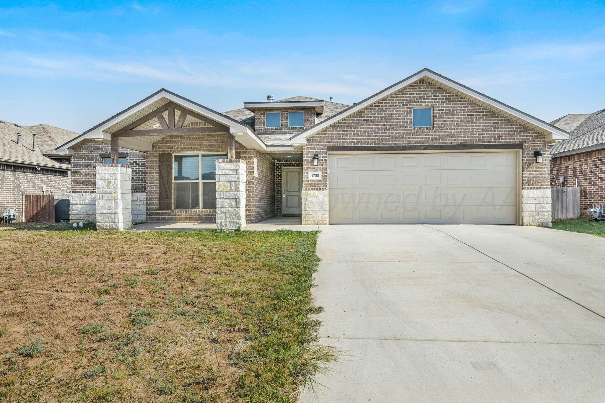 1738 Apricot Avenue Property Photo 1