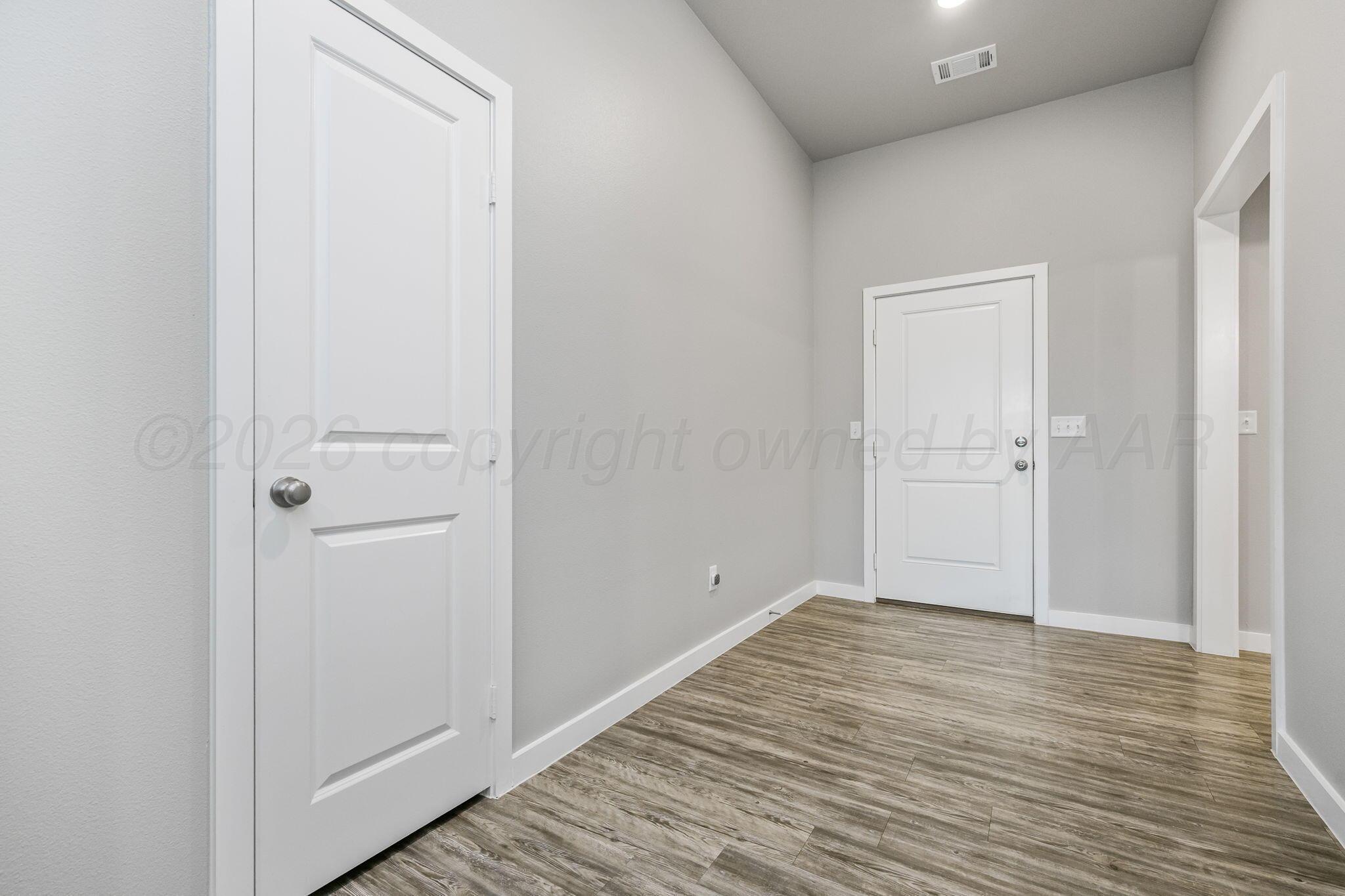1738 Apricot Avenue Property Photo 3
