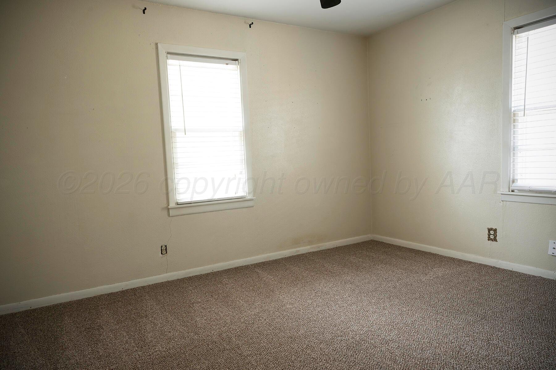906 Ne 2nd Property Photo 15