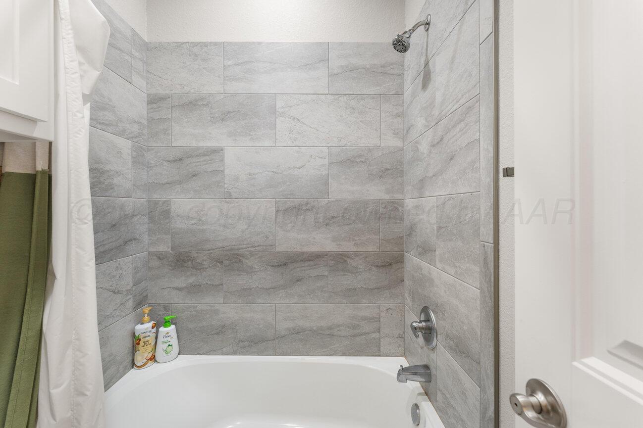 7 Catherine Lane Property Photo 36