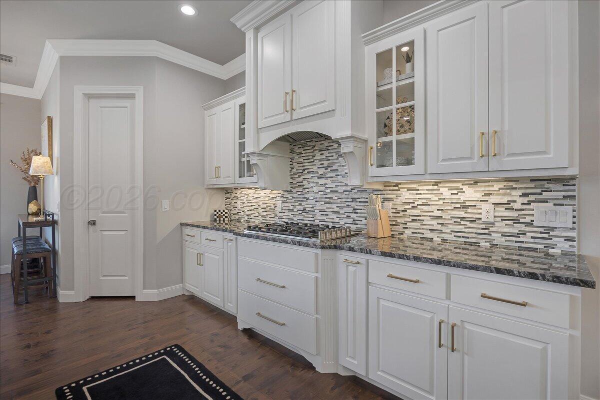 6406 Basswood Lane Property Photo 15