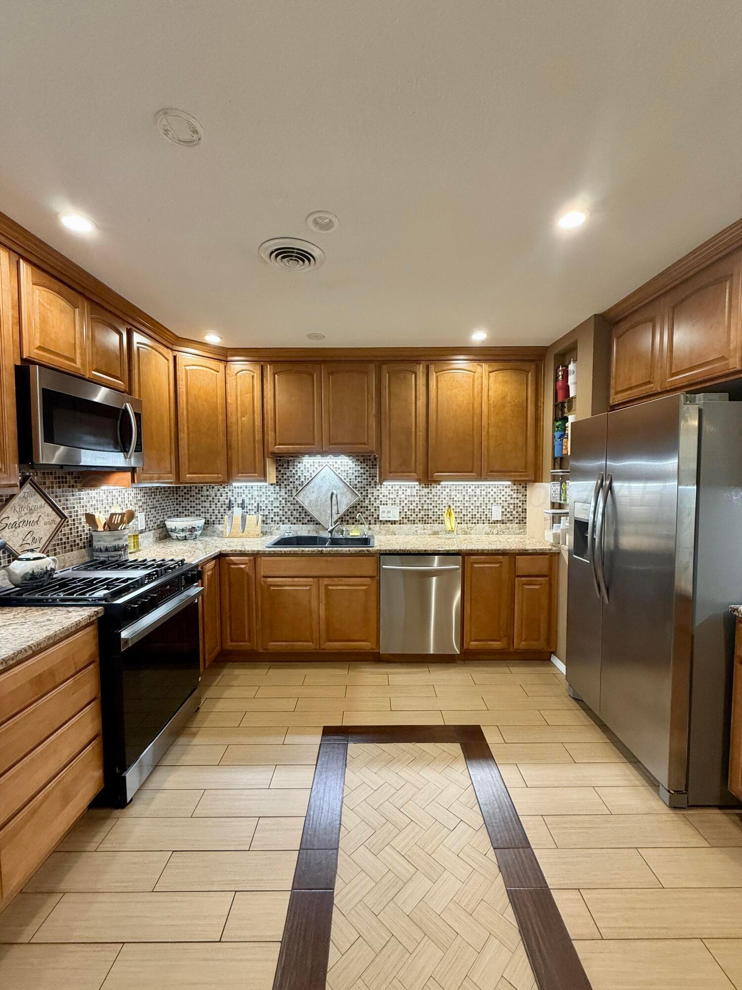 108 Wilshire Street Property Photo 7