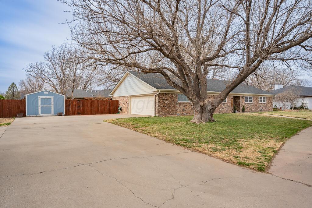 32 Village Drive Property Photo 4