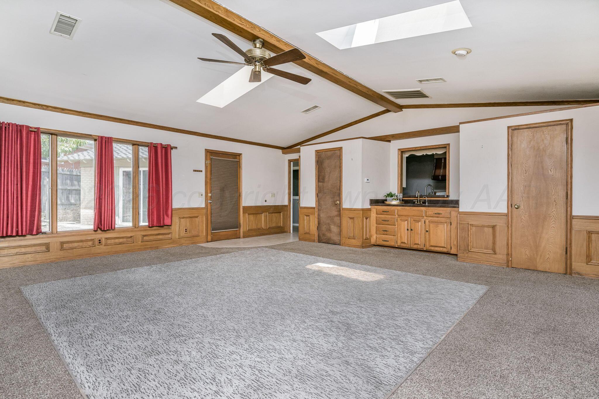 107 Parkview Drive Property Photo 12