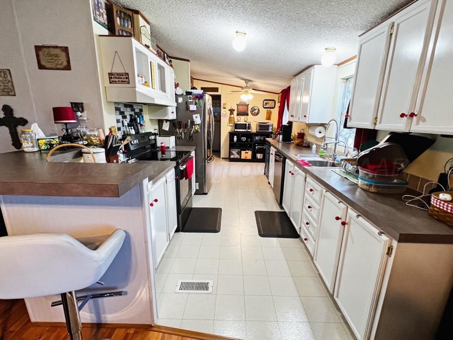 110 E Lobo Drive Property Photo 9