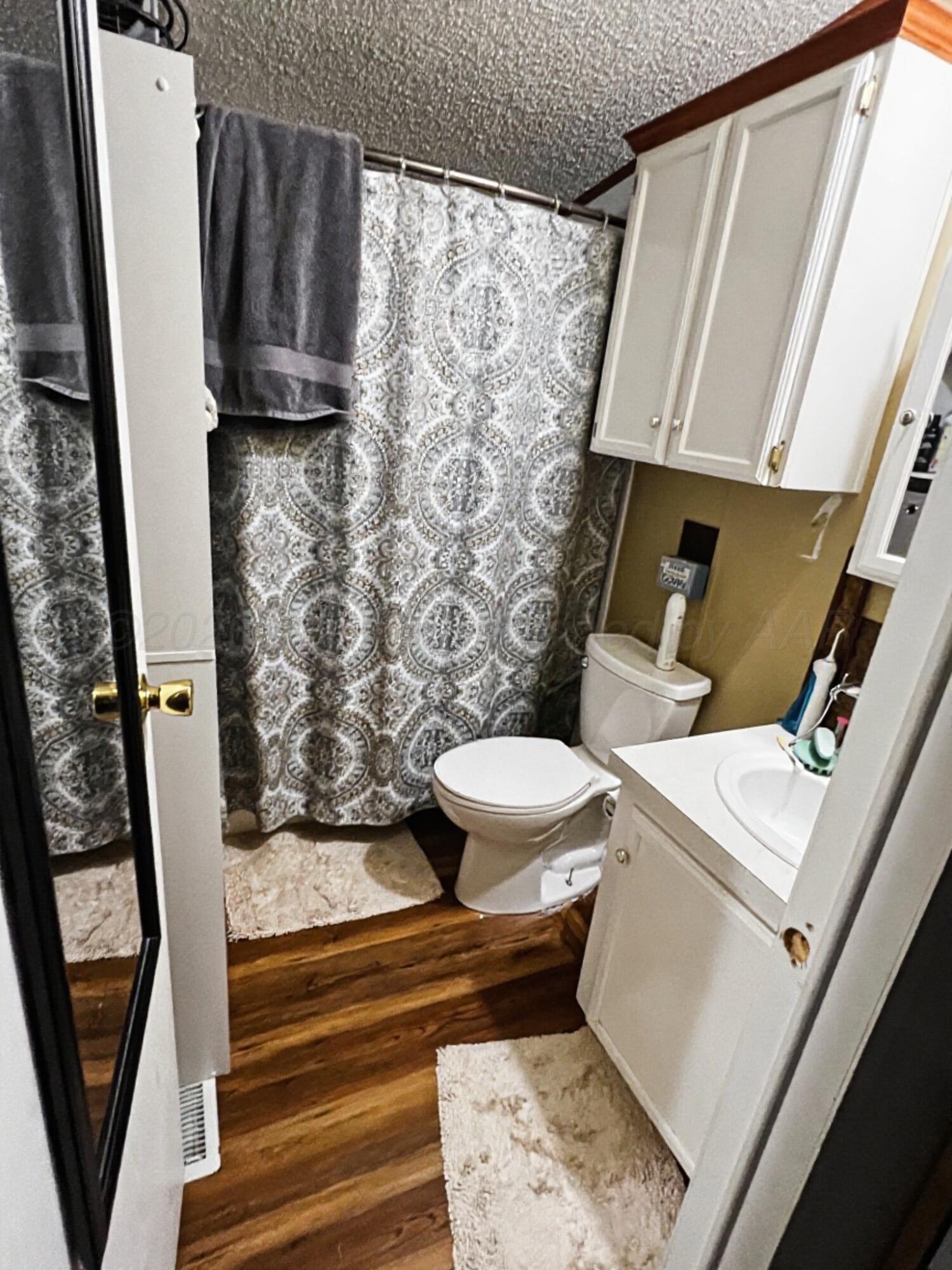 110 E Lobo Drive Property Photo 12