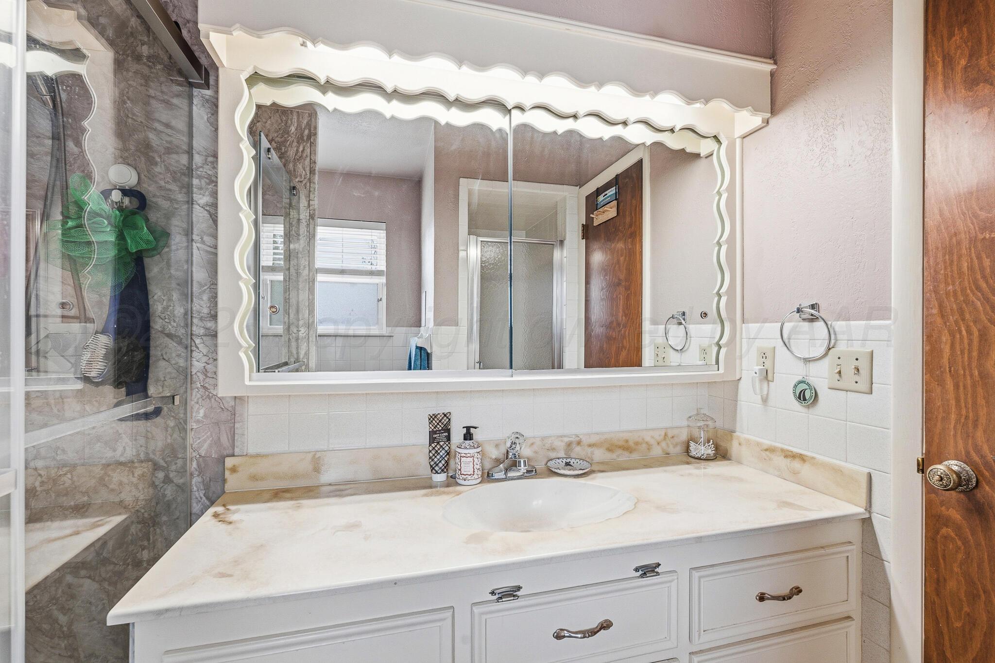 1404 Creekmere Drive Property Photo 38