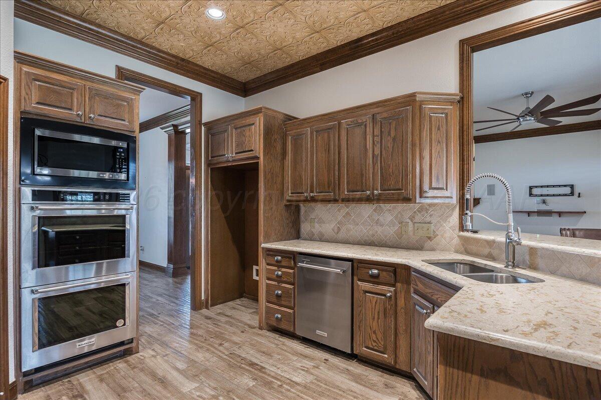9100 W Sundown Lane Property Photo 6