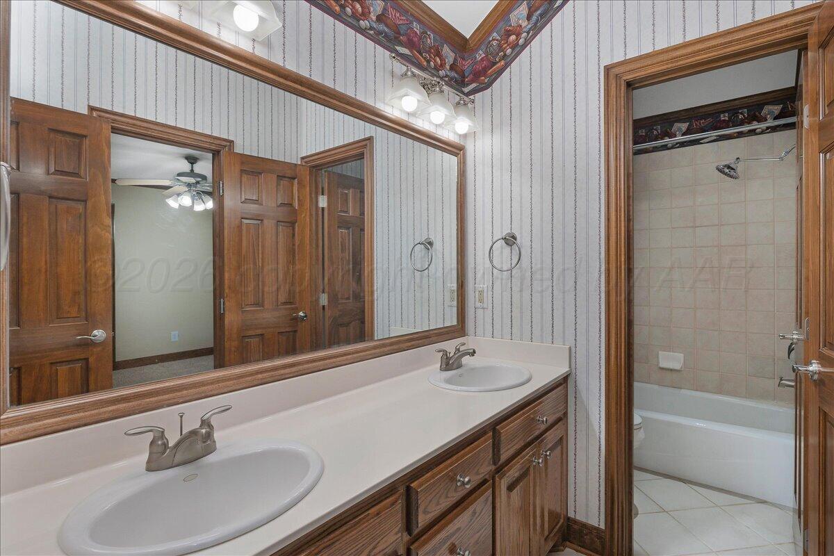 9100 W Sundown Lane Property Photo 39