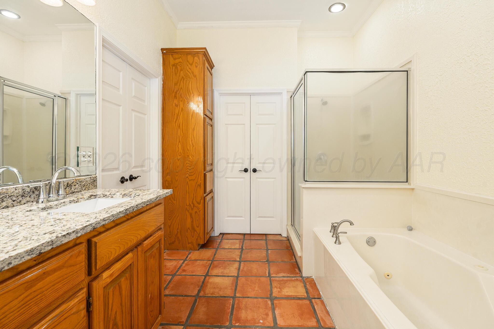 7415 Woodmont Drive Property Photo 10