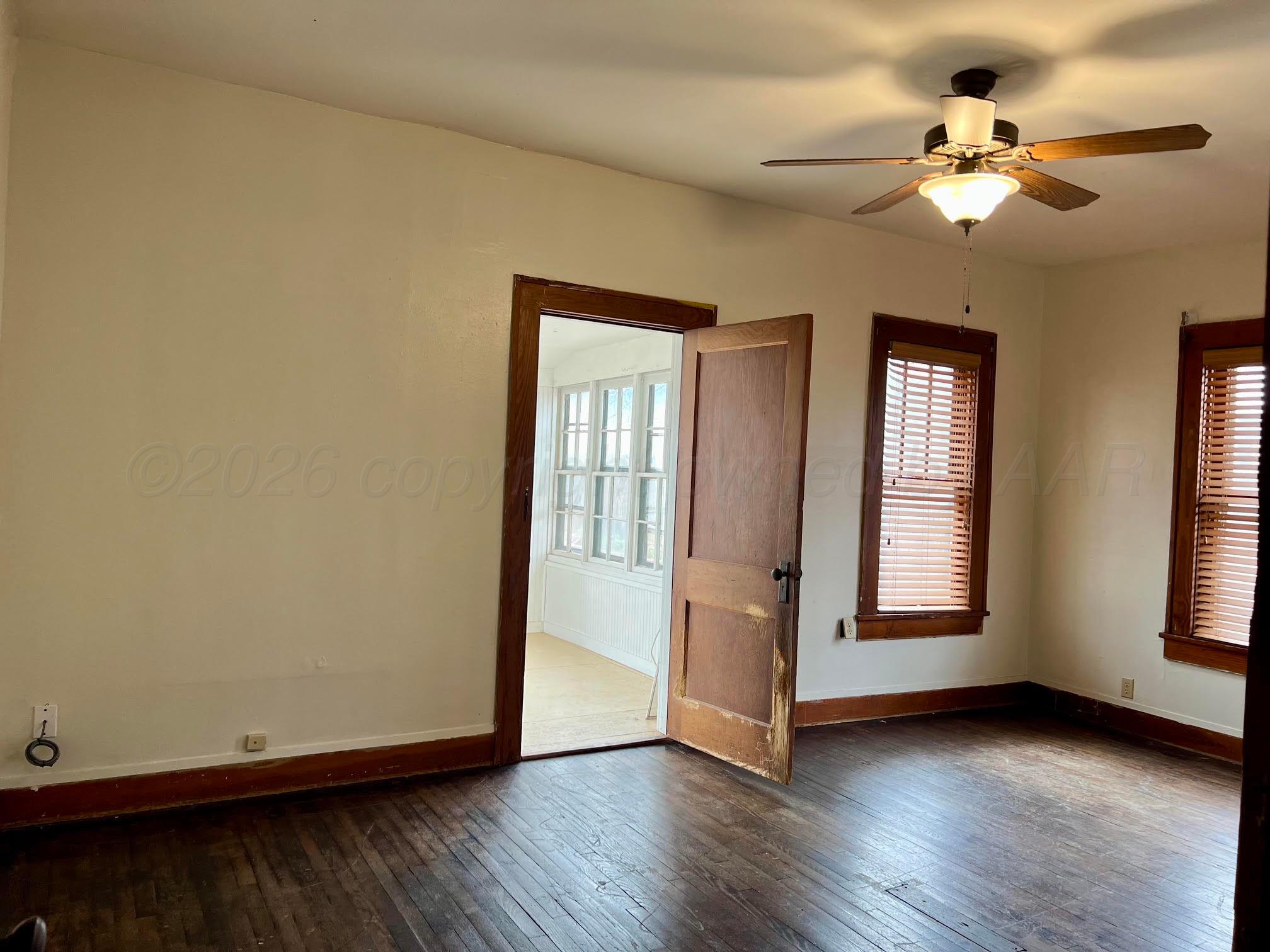507 Ave G Nw Property Photo 11