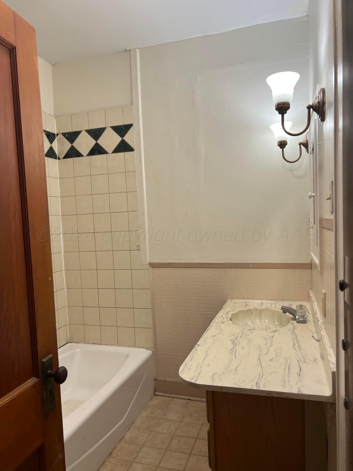 507 Ave G Nw Property Photo 12