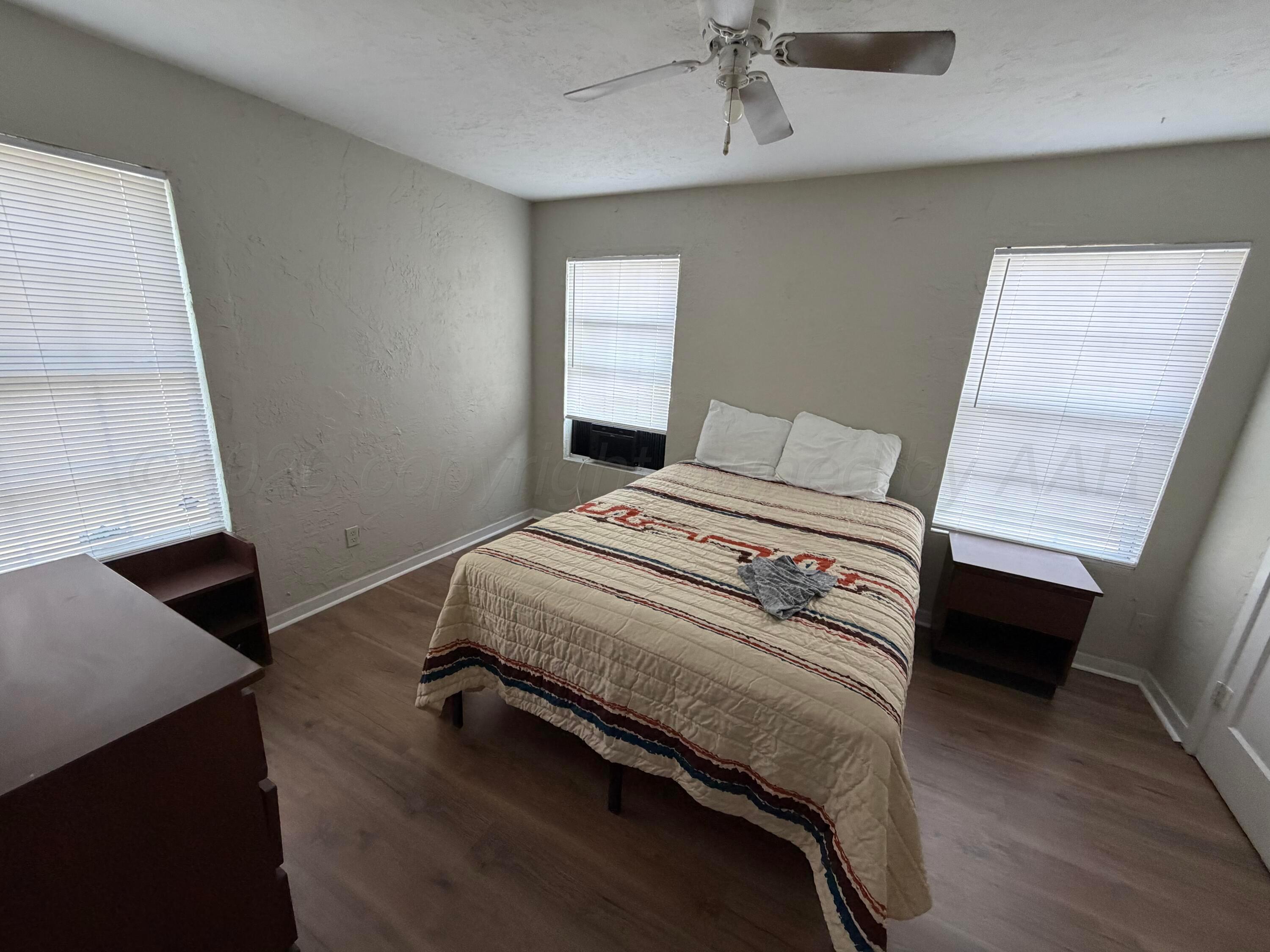 1400 Baker Street Property Photo 4