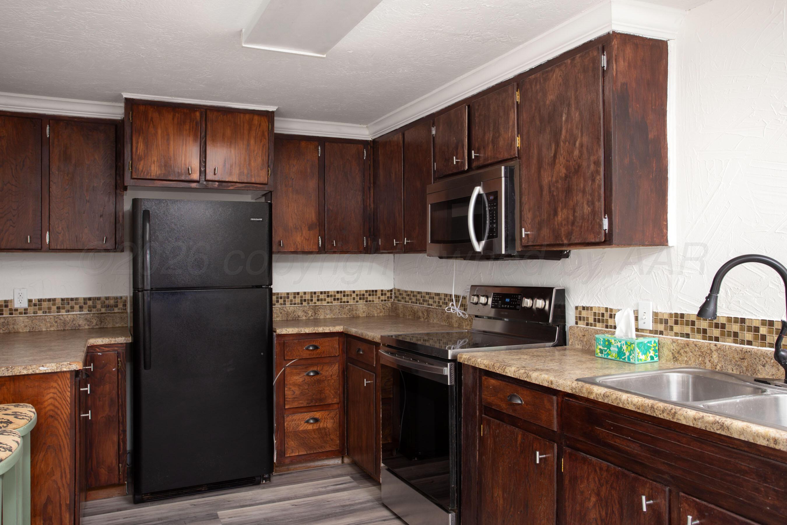 4718 Buffalo Trail Property Photo 4