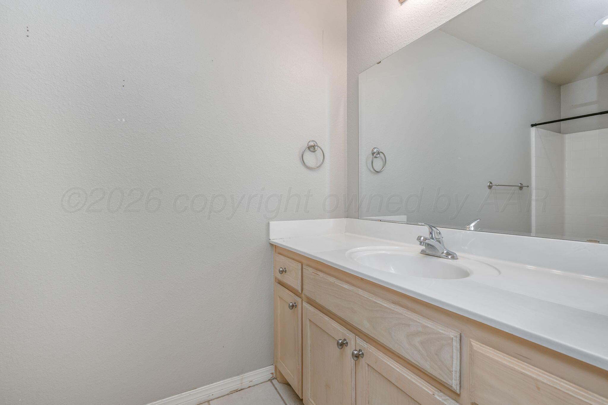 3805 S Aldredge Street Property Photo 16