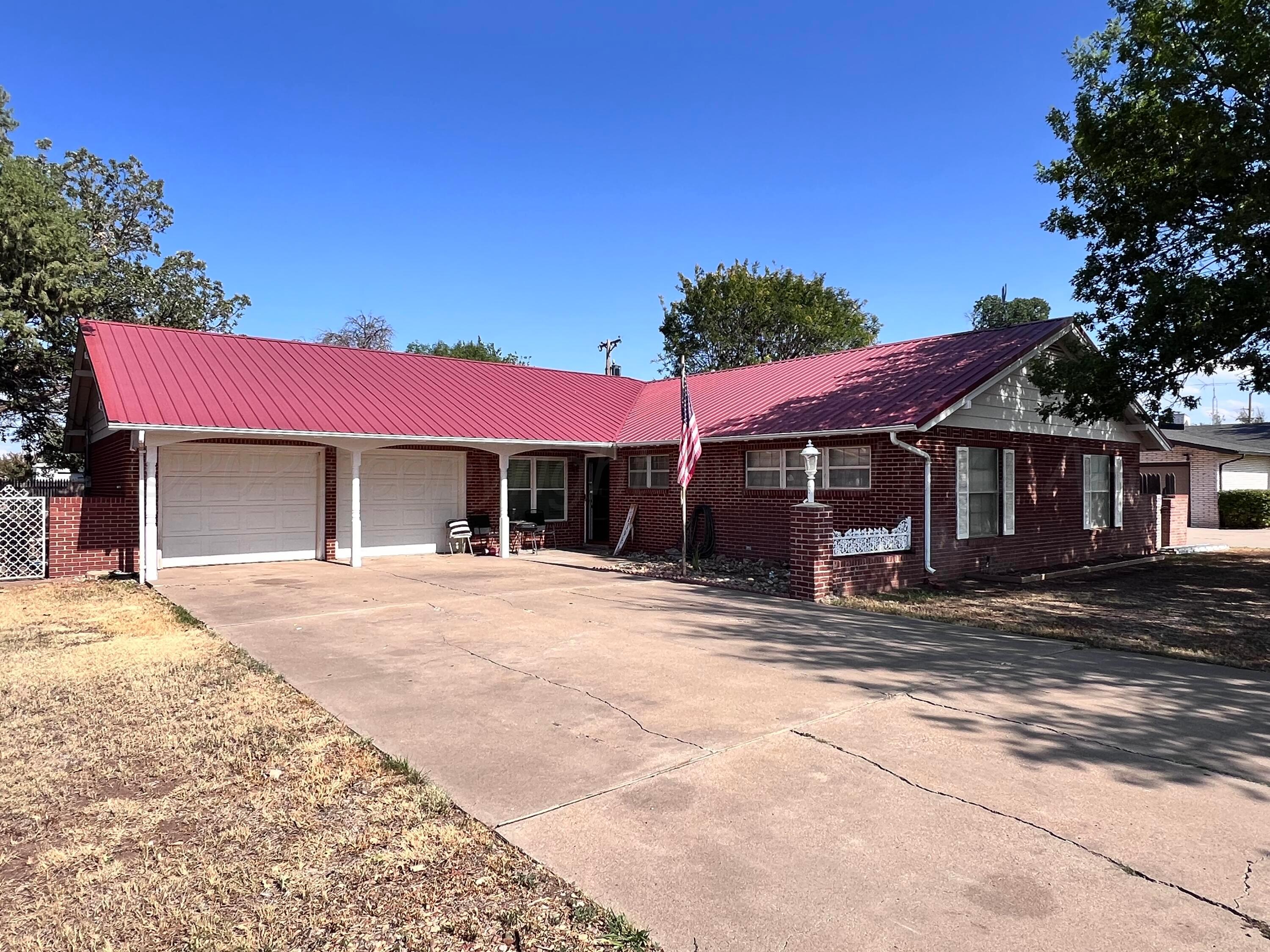 412 Sunset Street Property Photo 2