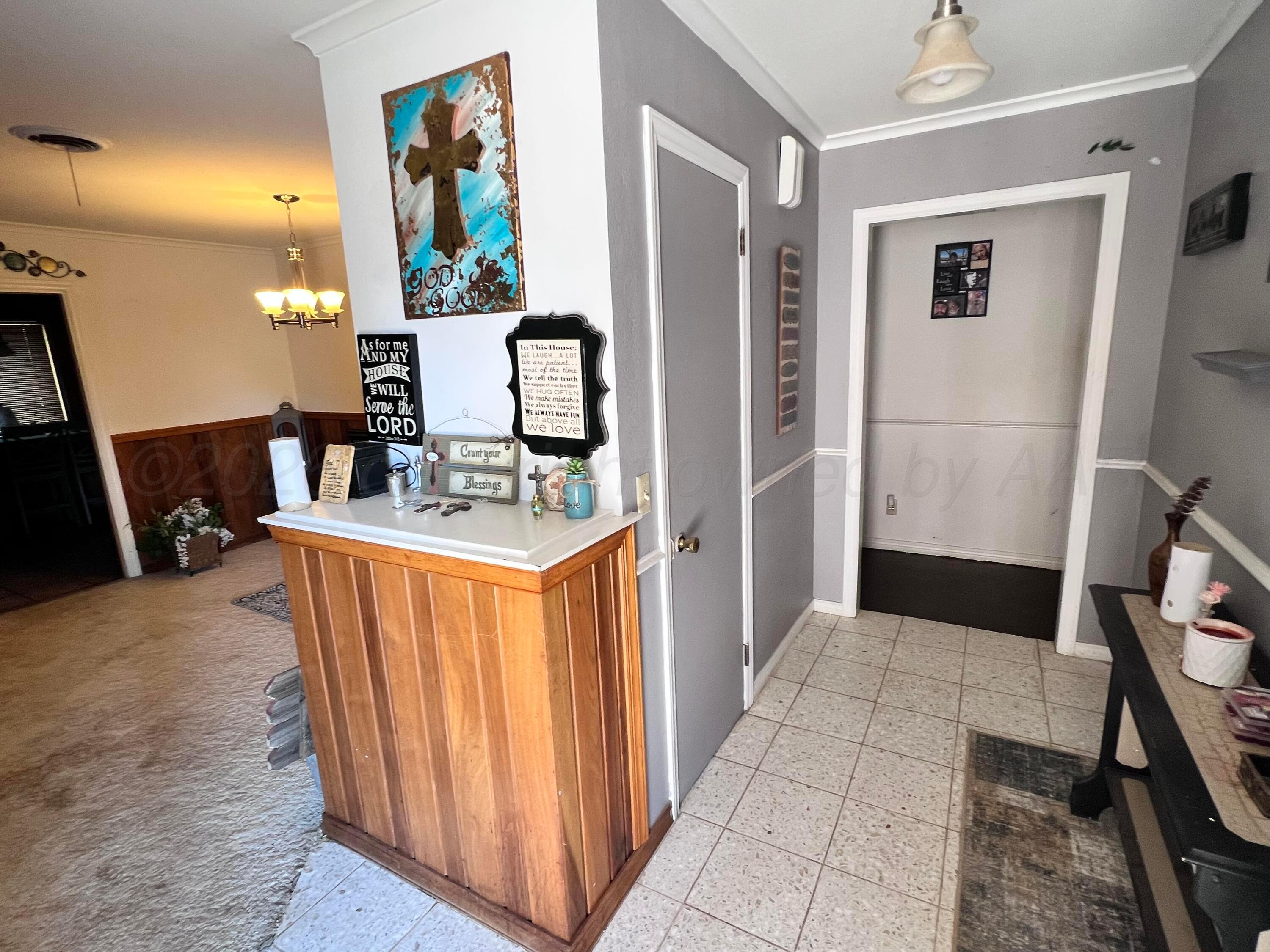 412 Sunset Street Property Photo 5