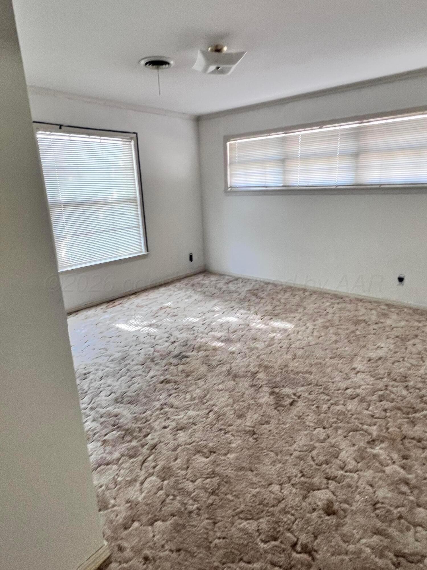 412 Sunset Street Property Photo 12