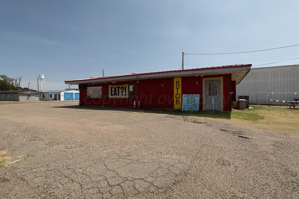 201 W First Street Property Photo 1