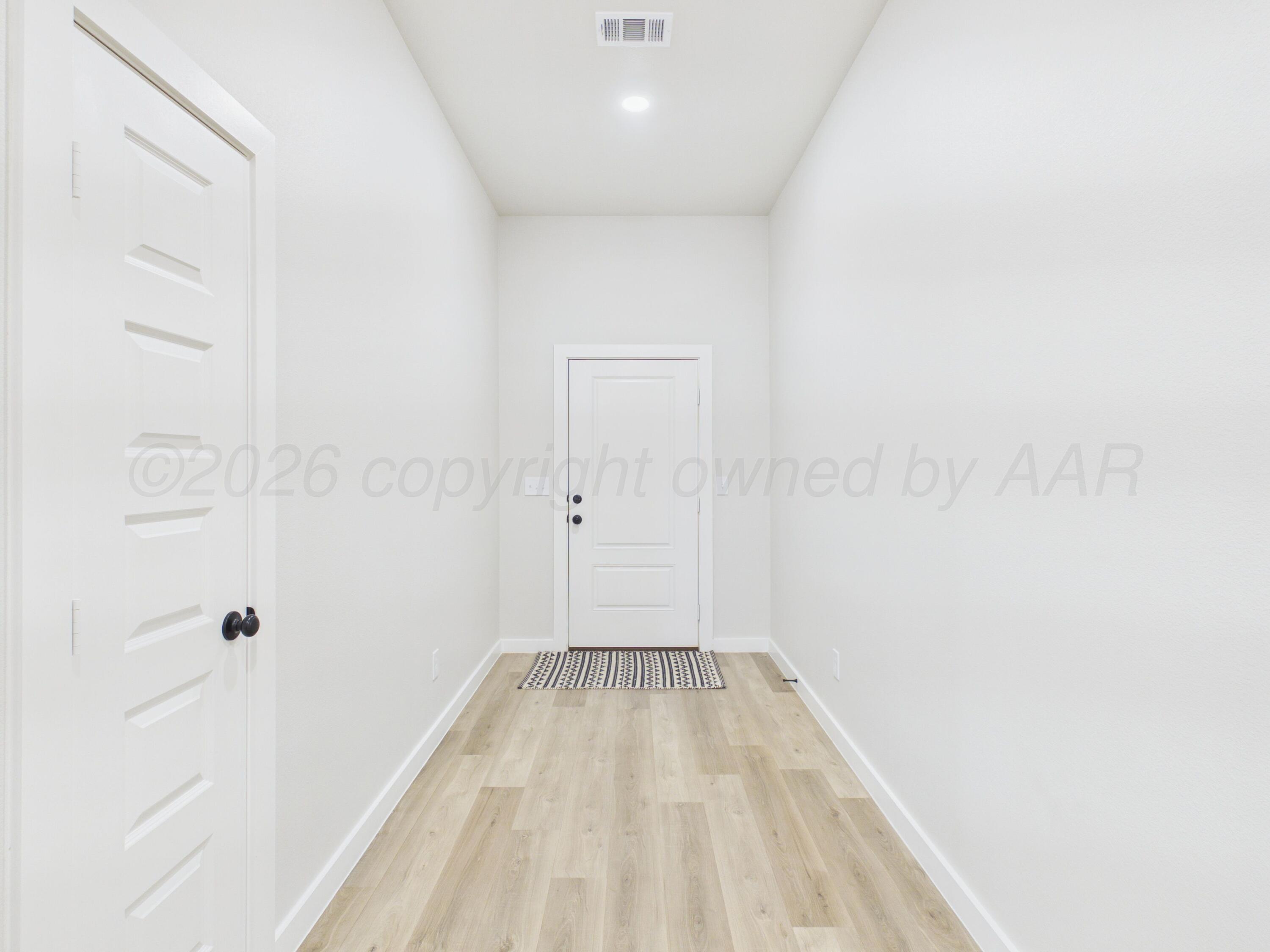 3102 Swenson Street Property Photo 6