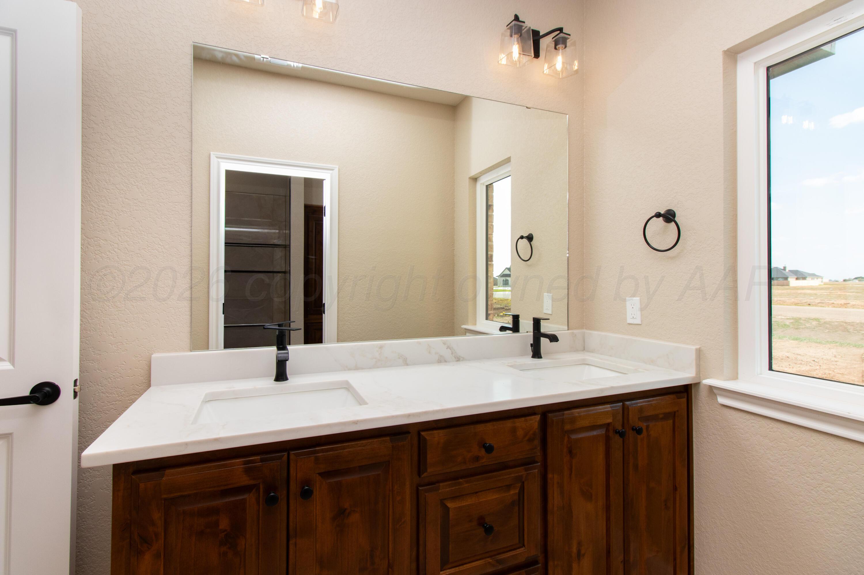 9406 Shadow Bend Avenue Property Photo 33