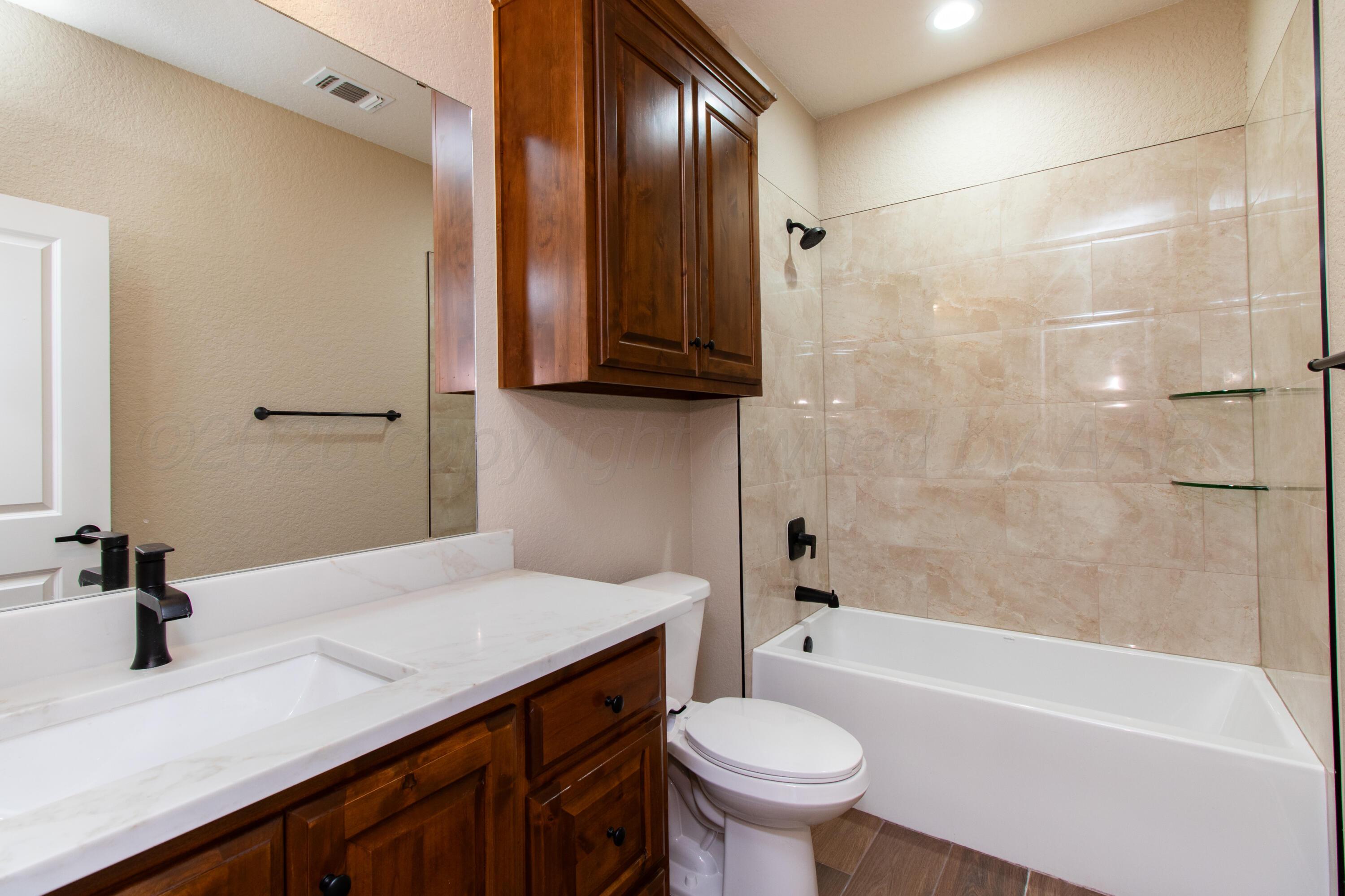 9406 Shadow Bend Avenue Property Photo 38