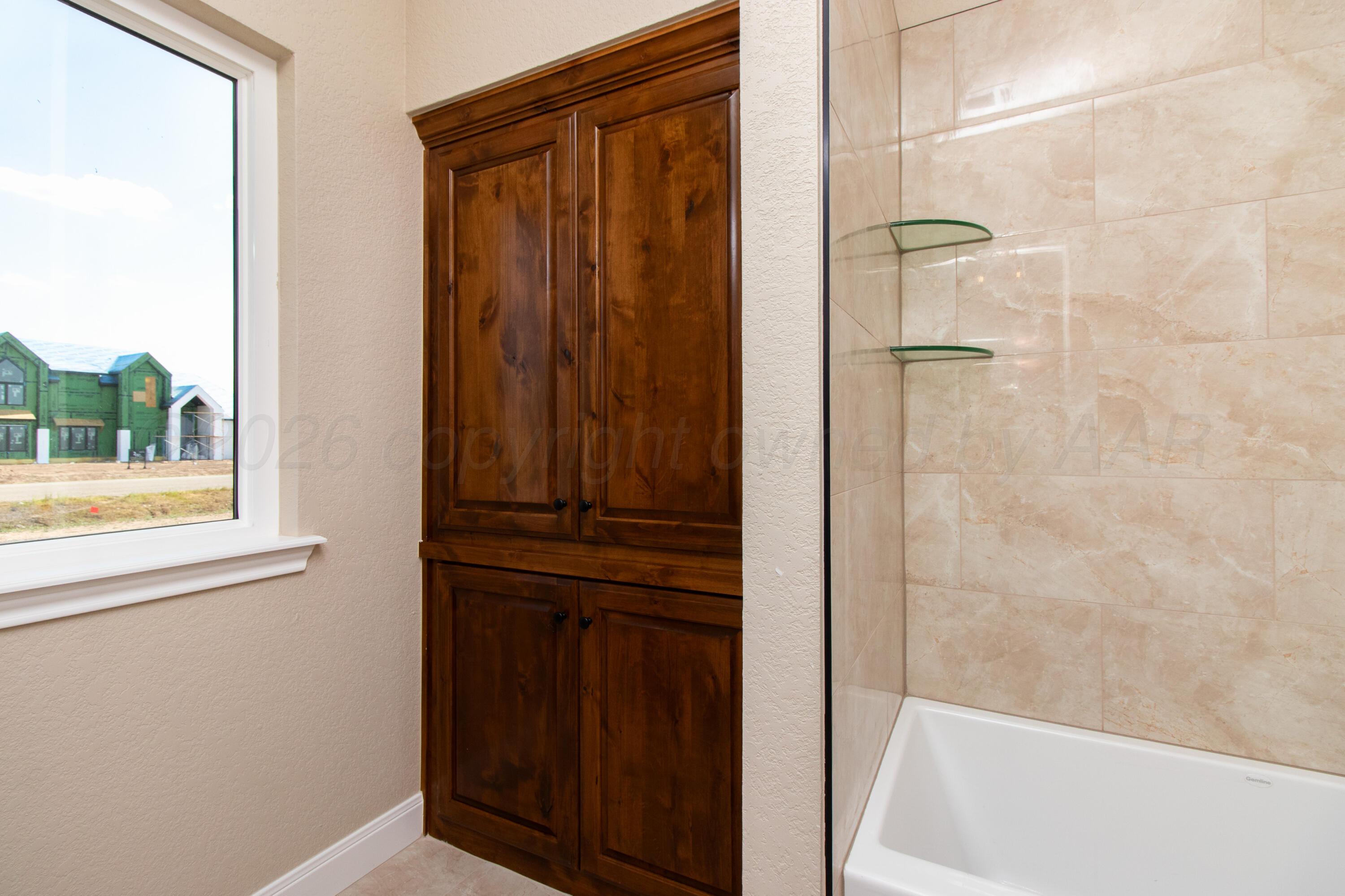 9406 Shadow Bend Avenue Property Photo 39