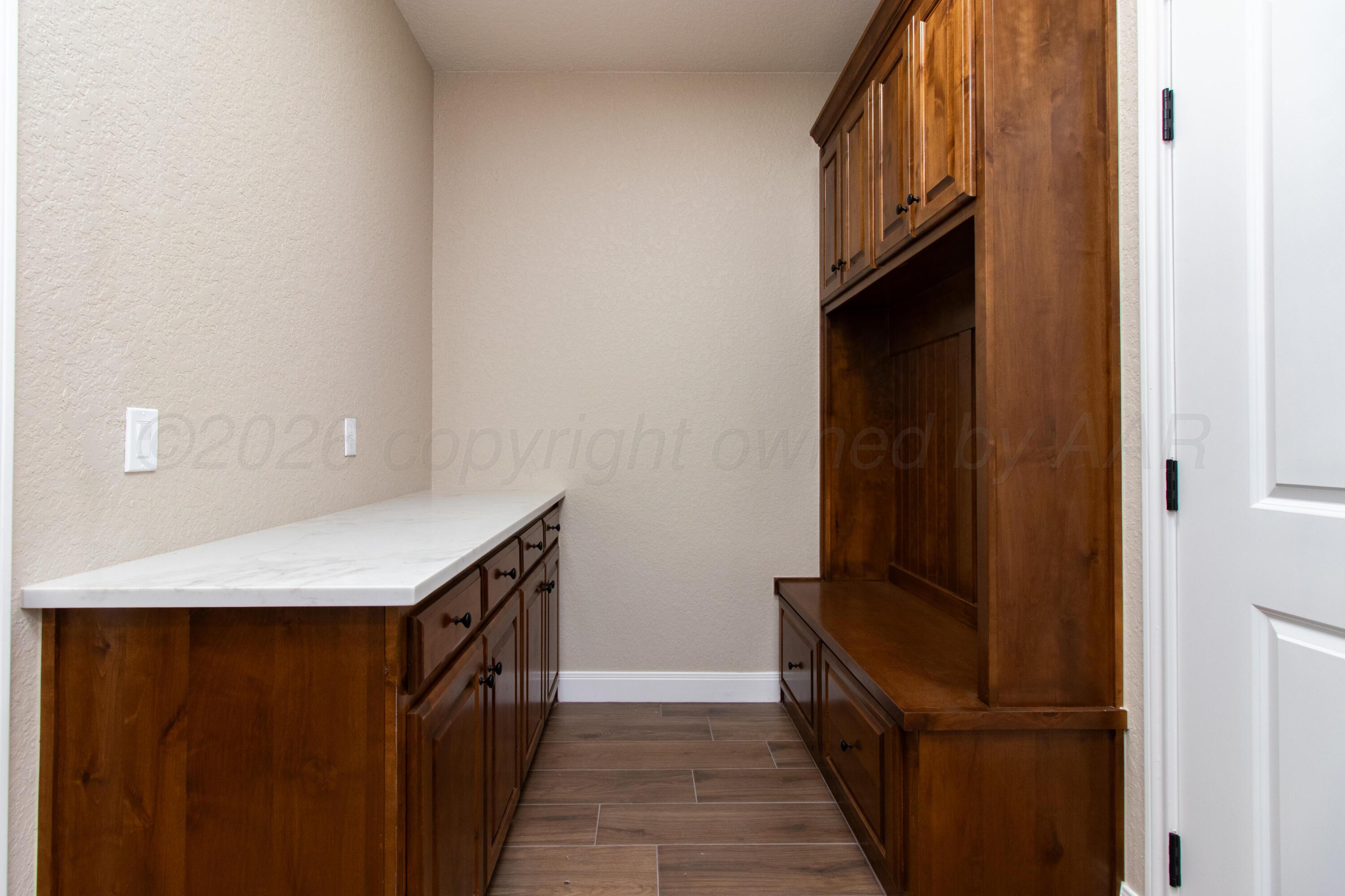 9406 Shadow Bend Avenue Property Photo 40