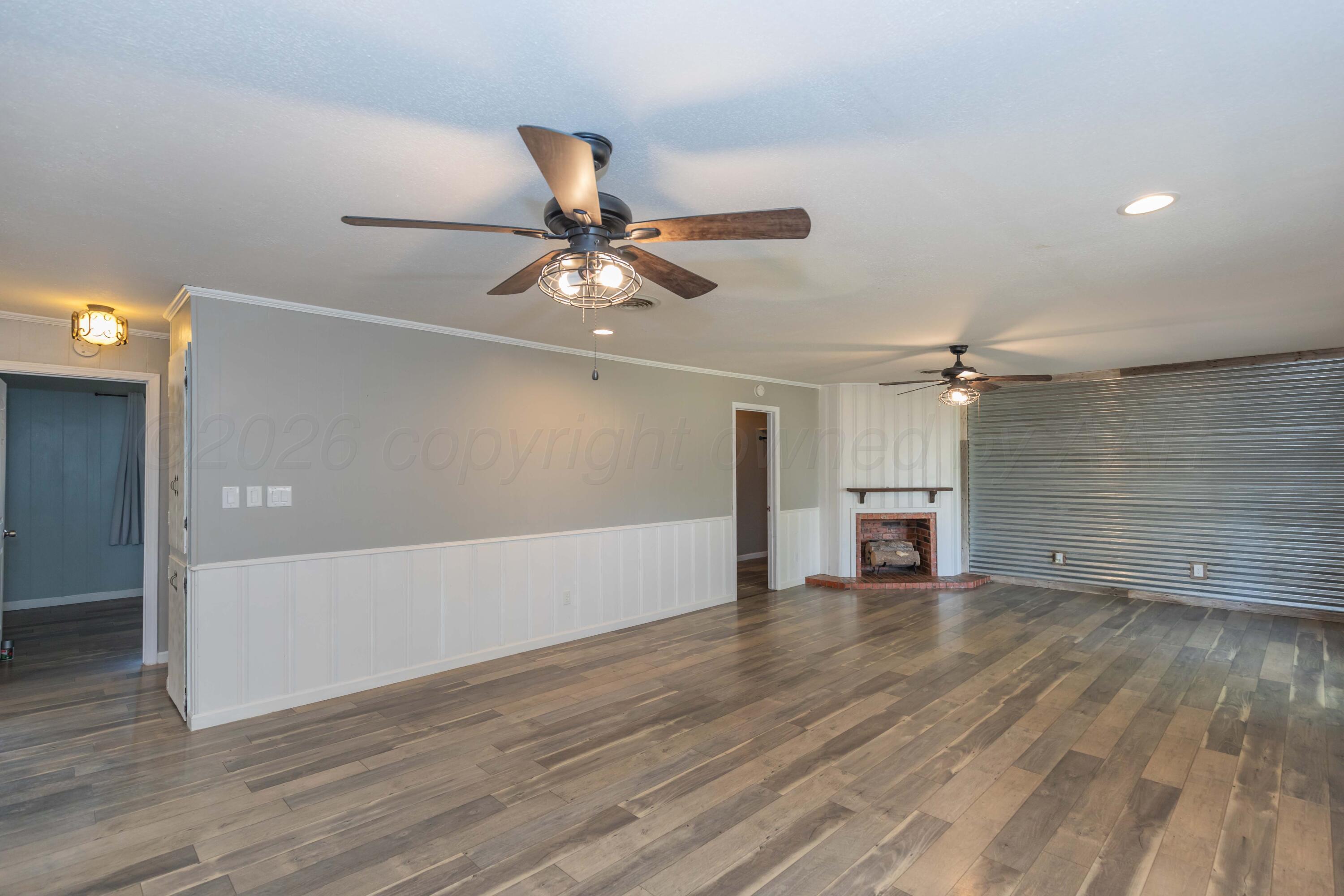 2406 Smiser Street Property Photo 13