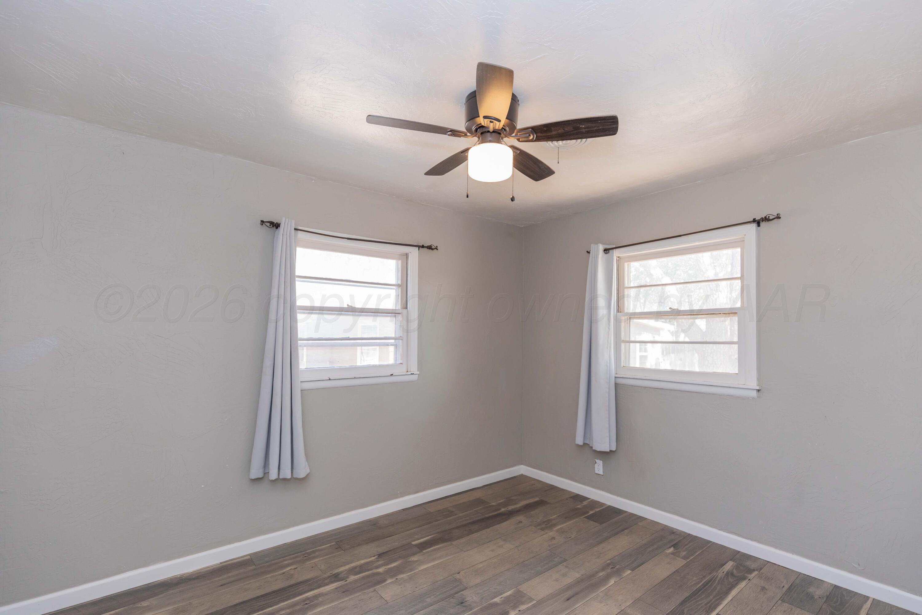 2406 Smiser Street Property Photo 18