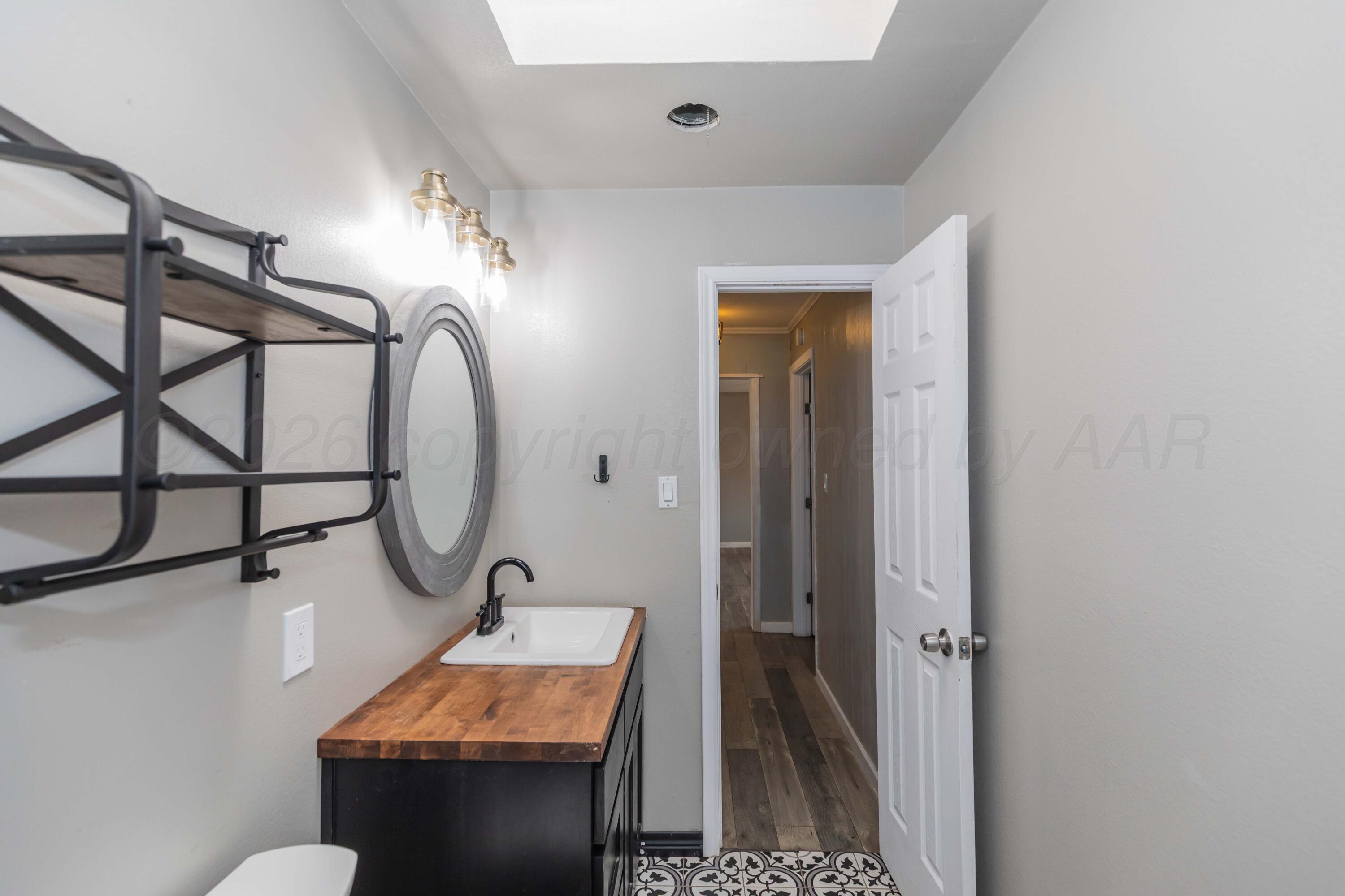 2406 Smiser Street Property Photo 21