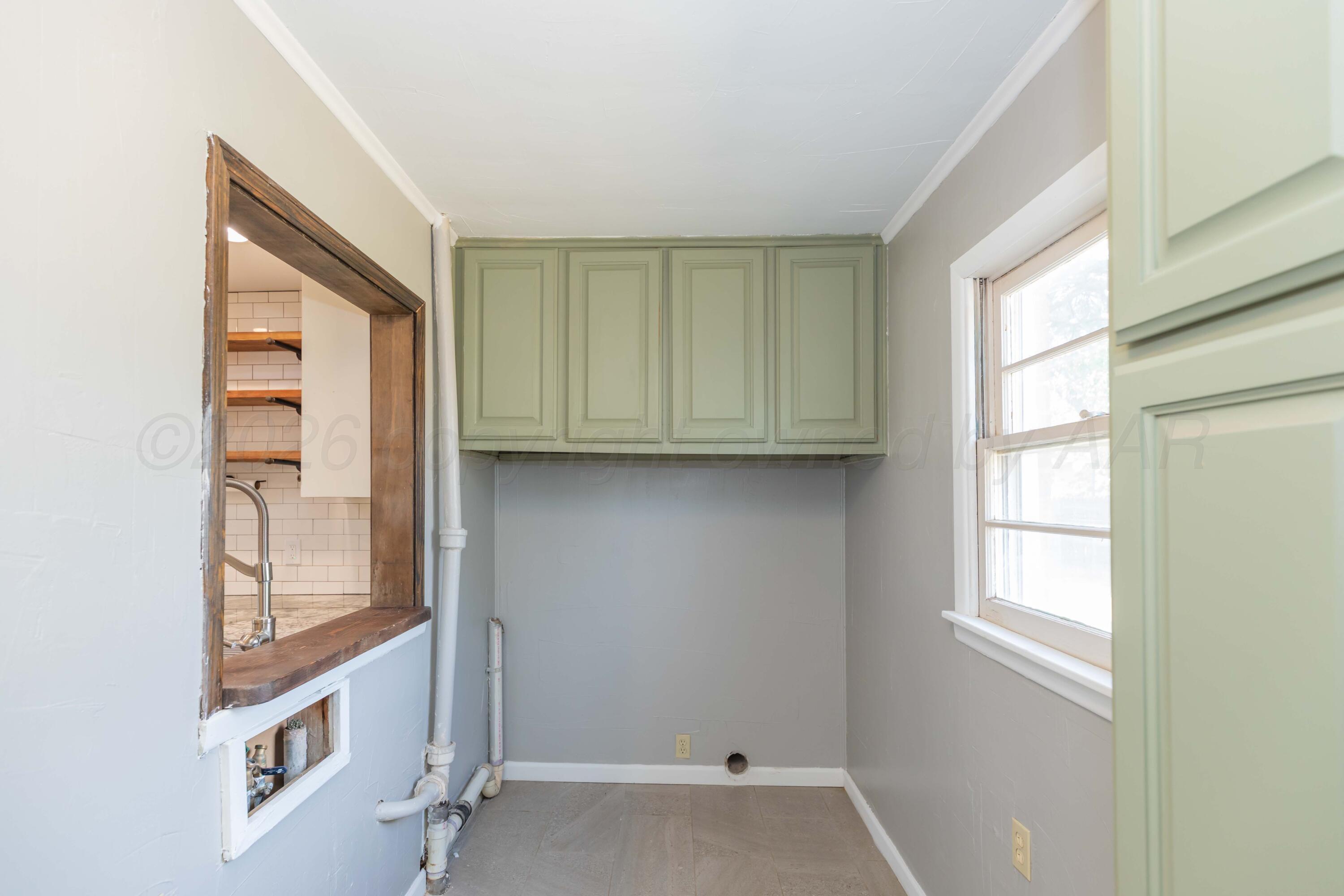 2406 Smiser Street Property Photo 24