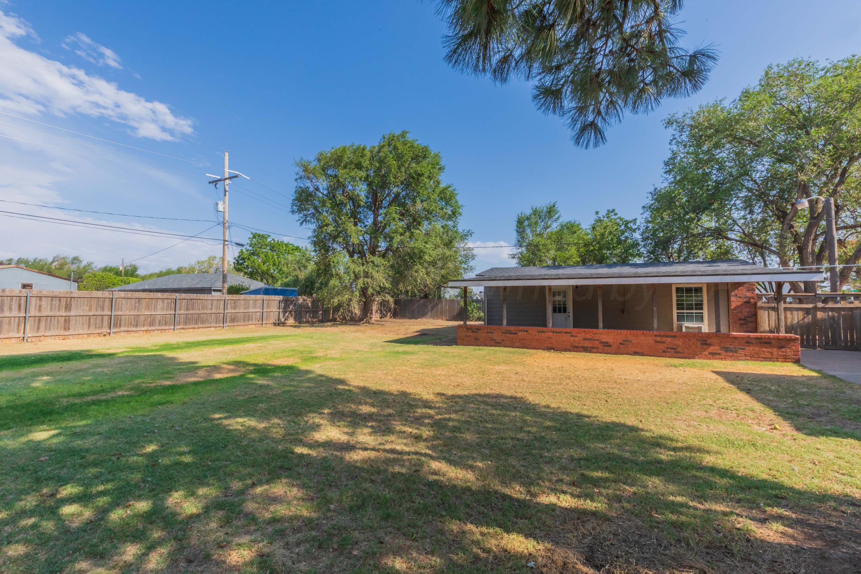 2406 Smiser Street Property Photo 25