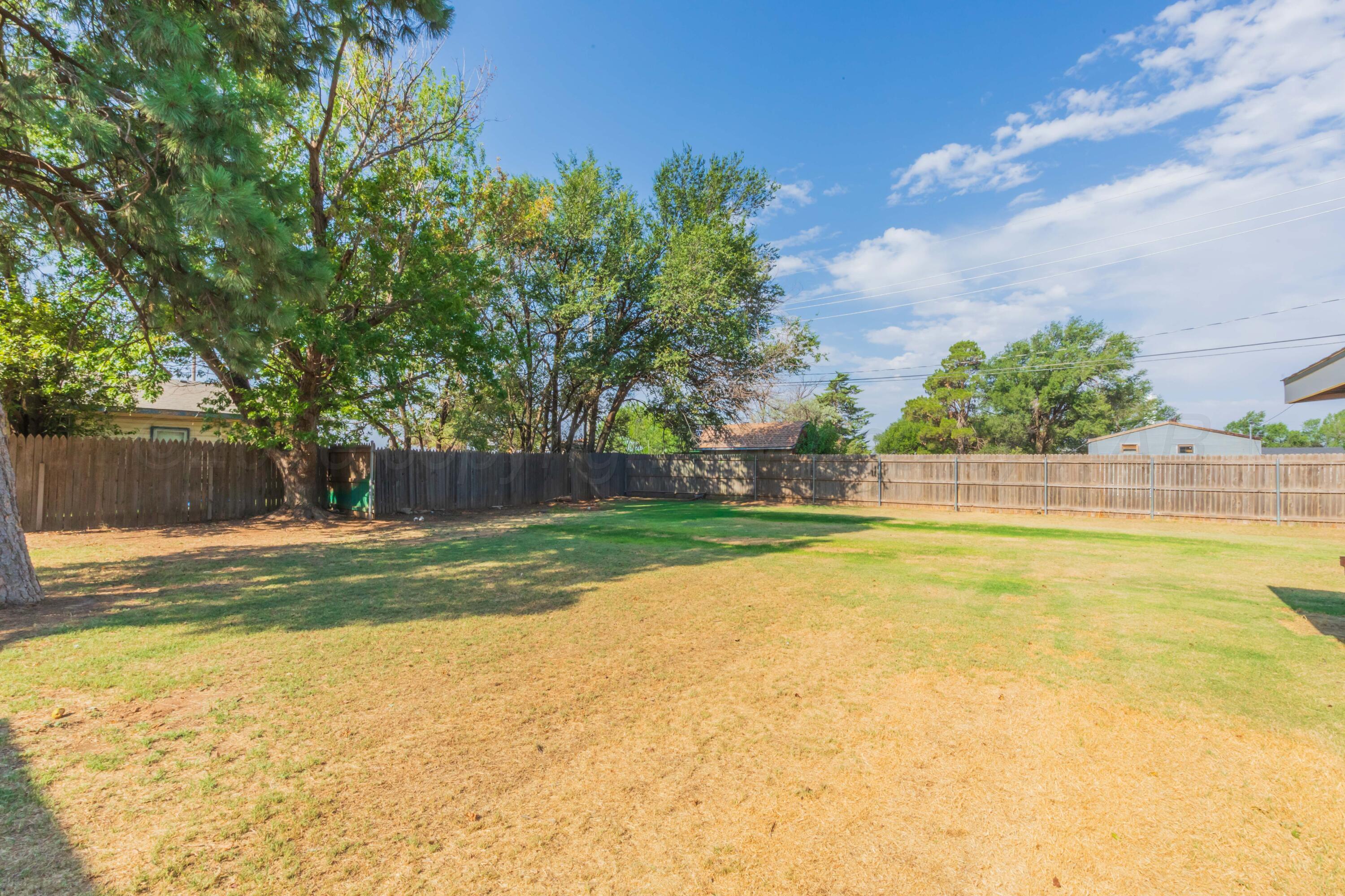 2406 Smiser Street Property Photo 36