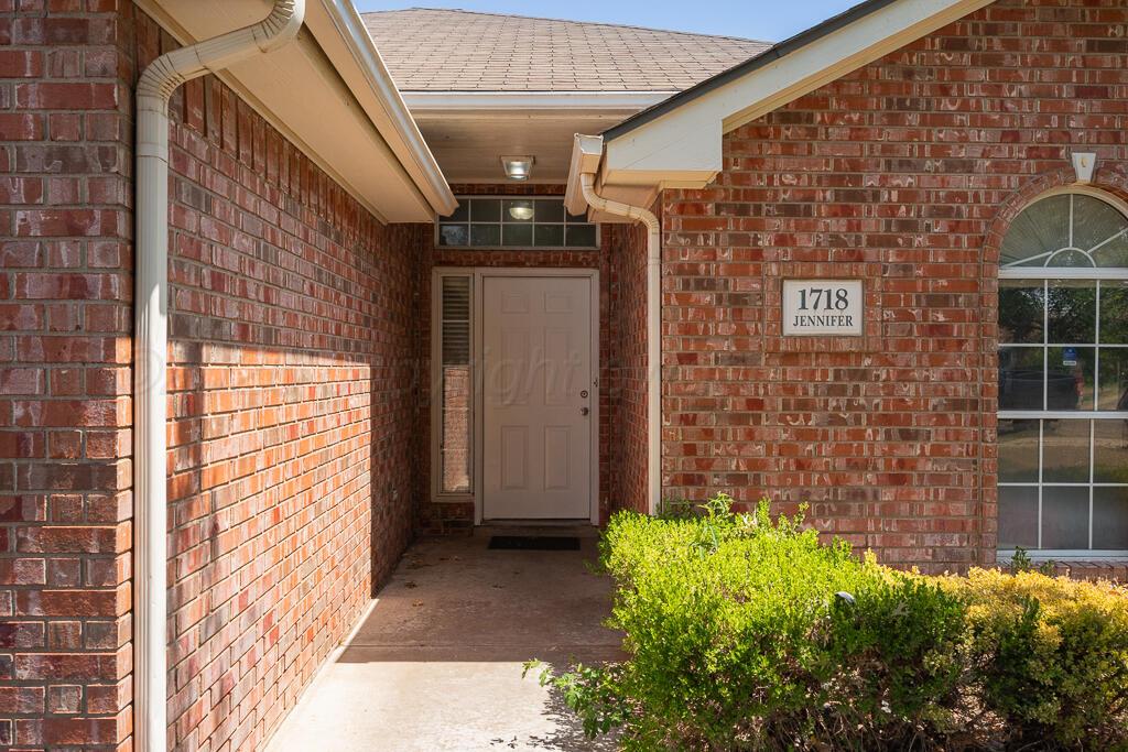1718 Jennifer Street Property Photo 2