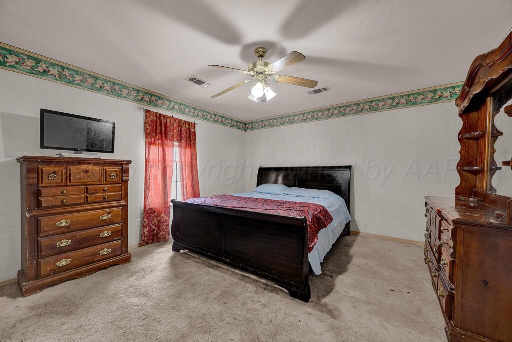 1718 Jennifer Street Property Photo 12