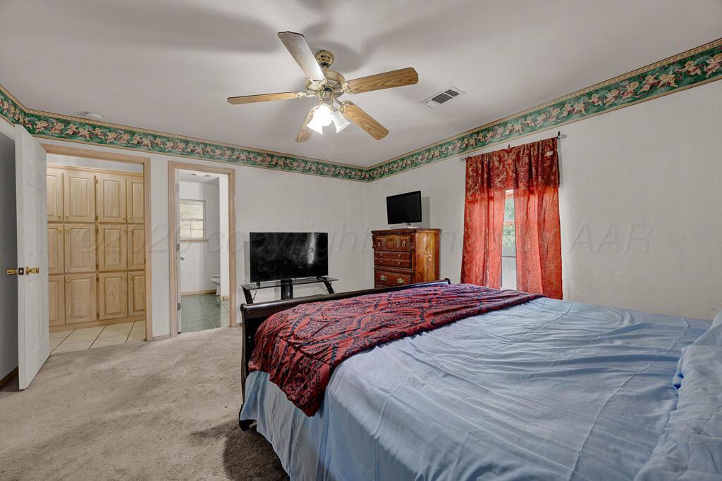 1718 Jennifer Street Property Photo 13