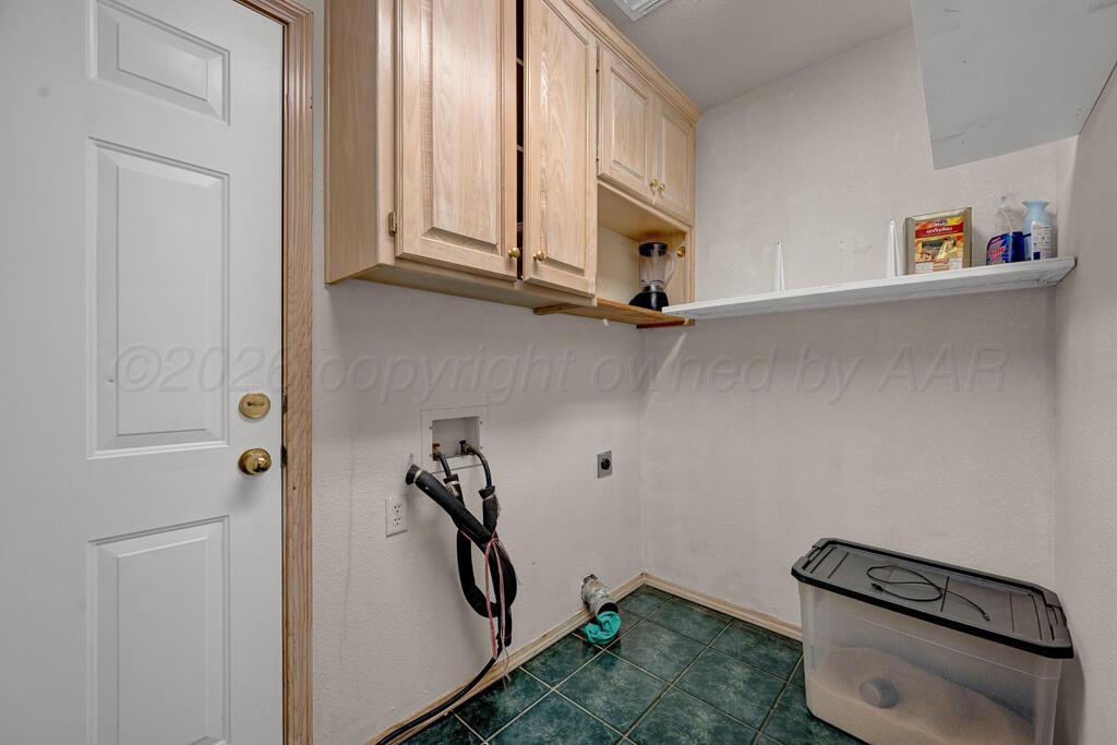 1718 Jennifer Street Property Photo 23