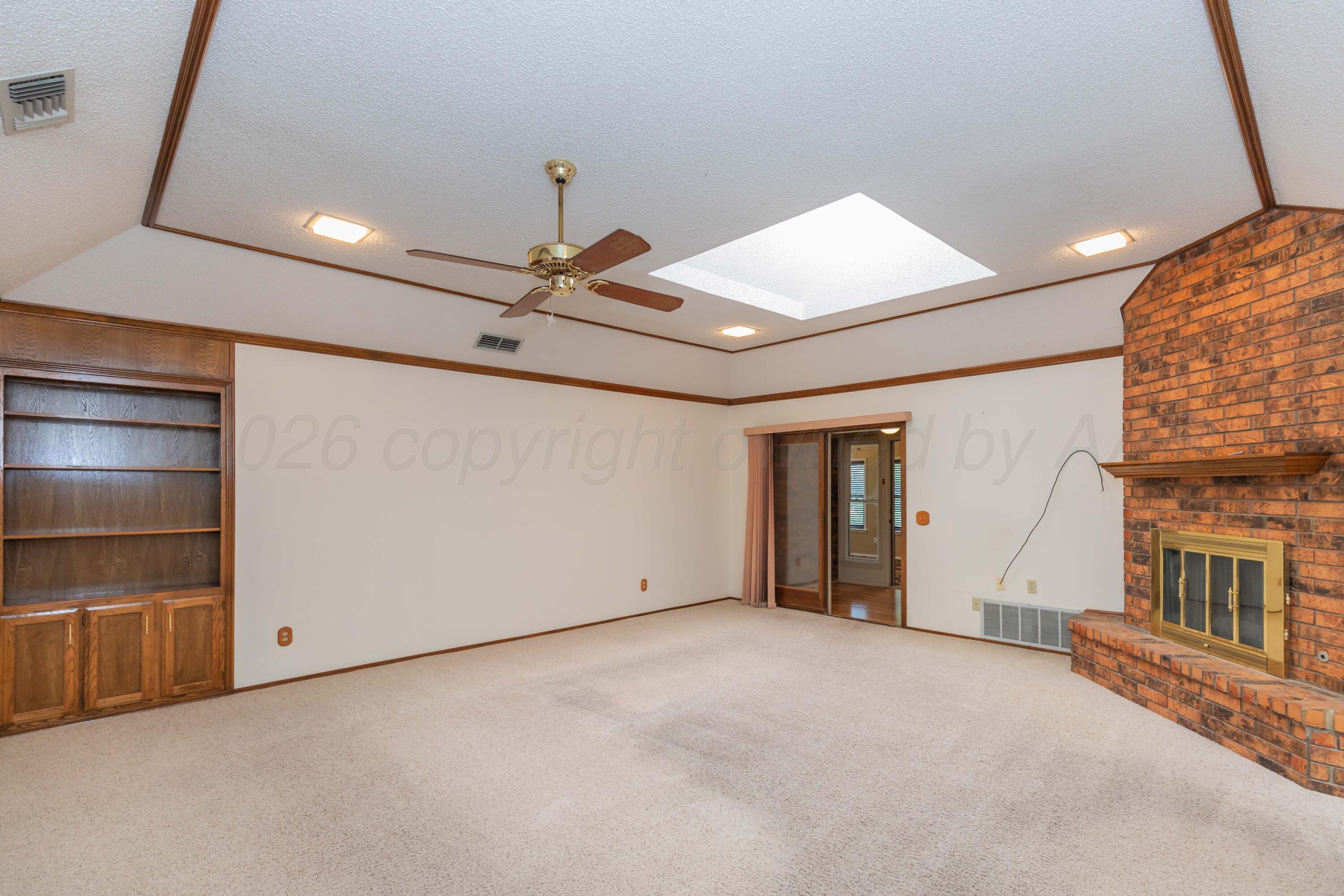 7304 Kings Place Property Photo 7