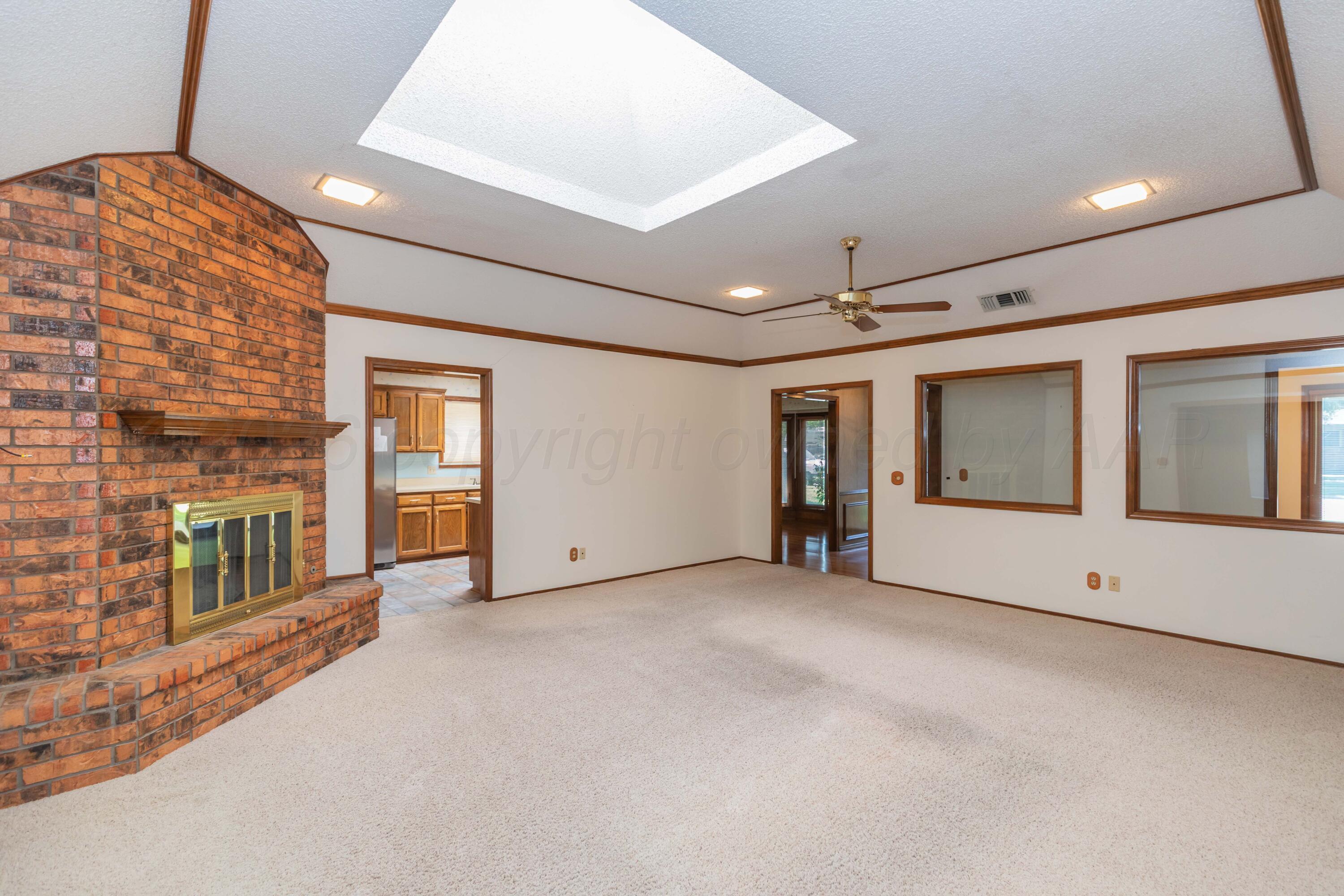 7304 Kings Place Property Photo 8