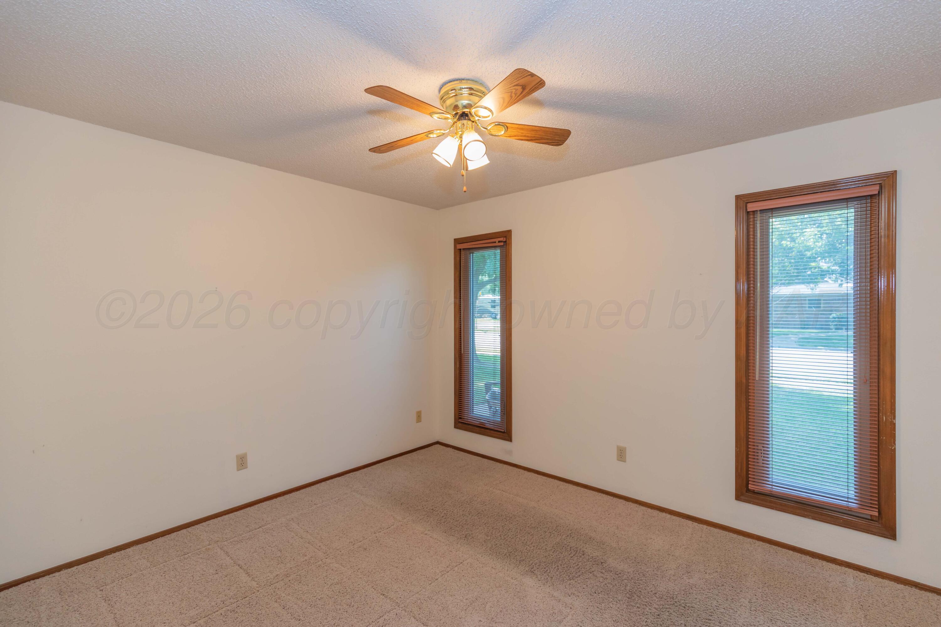 7304 Kings Place Property Photo 24