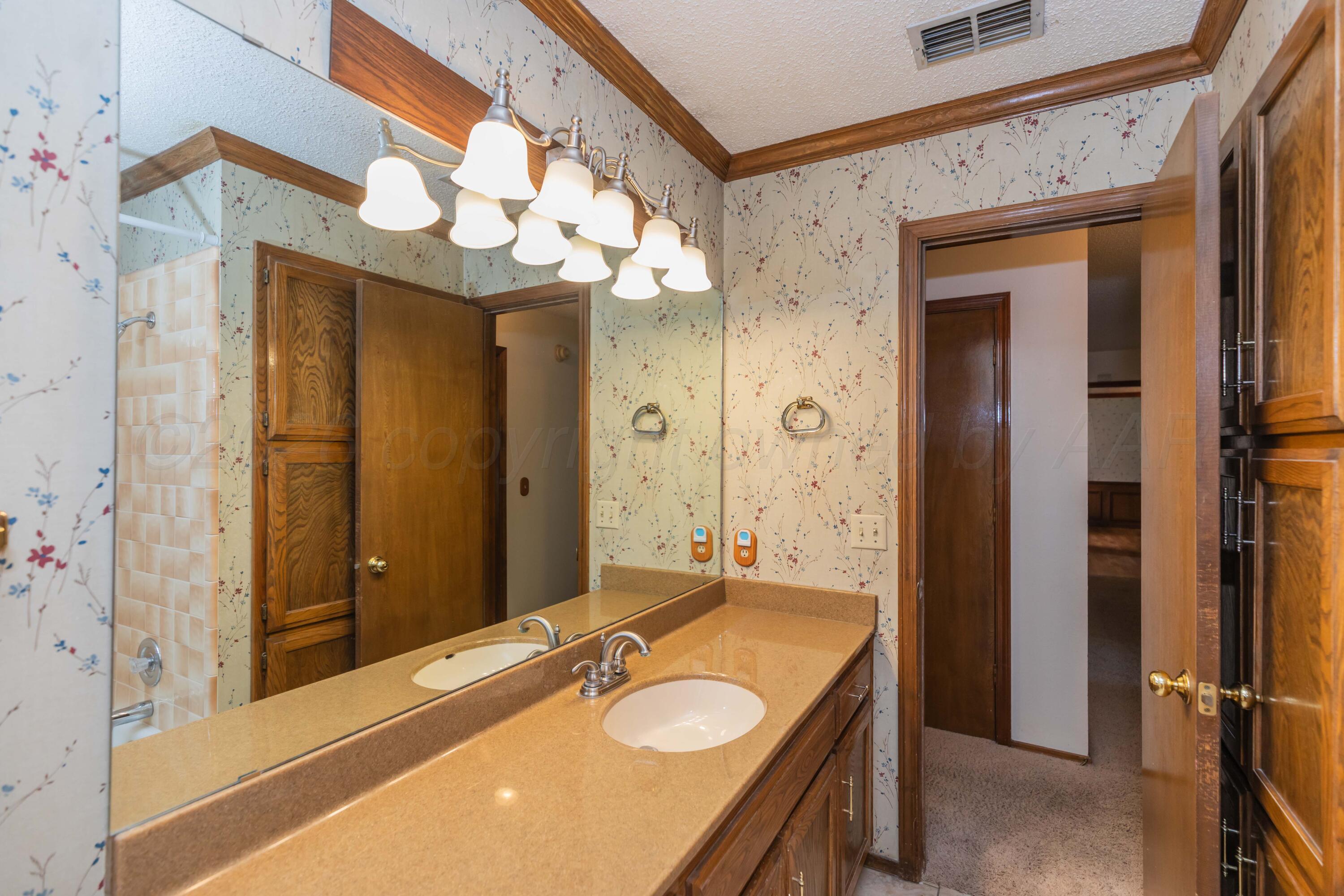7304 Kings Place Property Photo 26