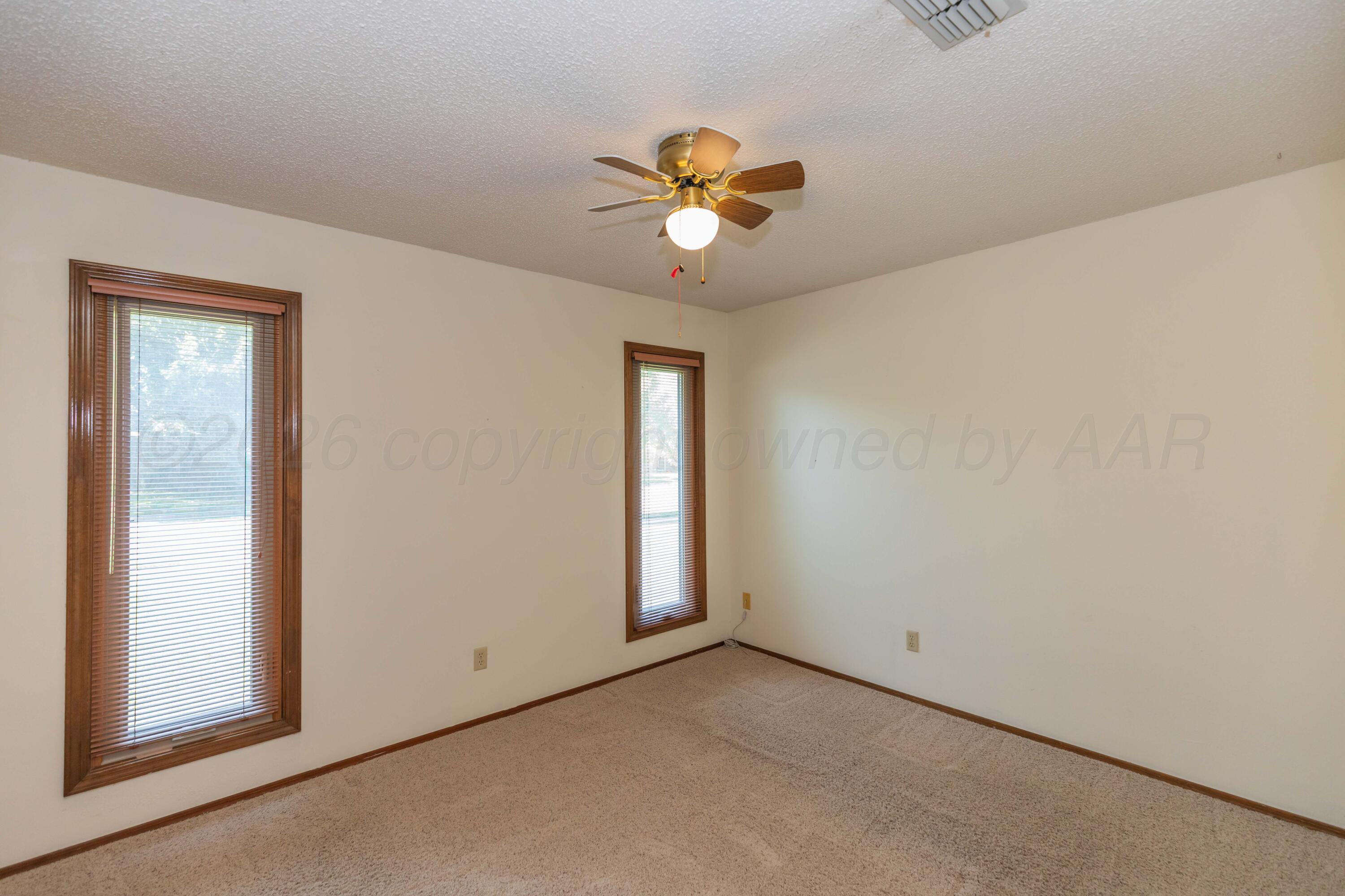 7304 Kings Place Property Photo 29