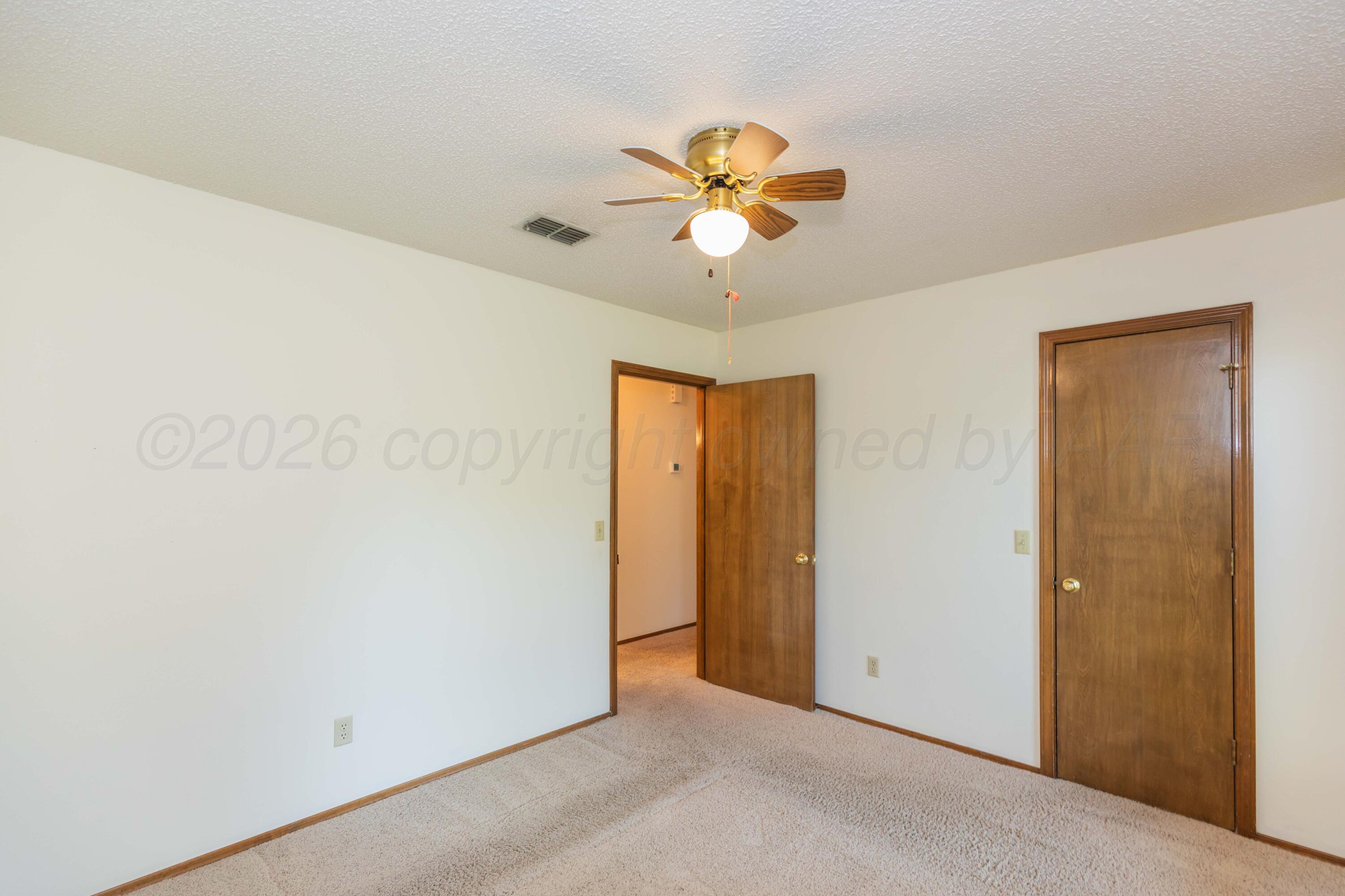 7304 Kings Place Property Photo 32