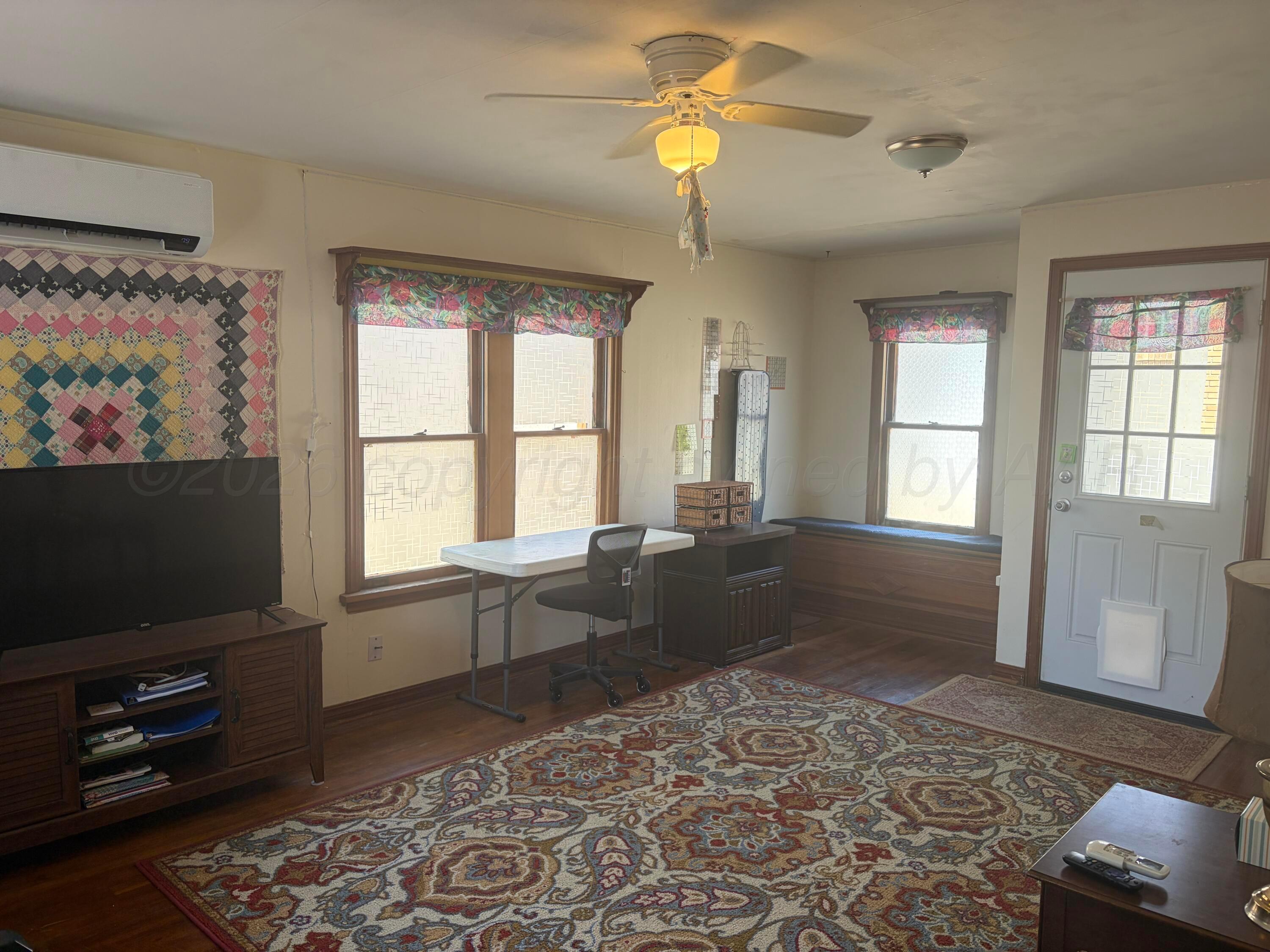 1017 N Mary-ellen Street Property Photo 13