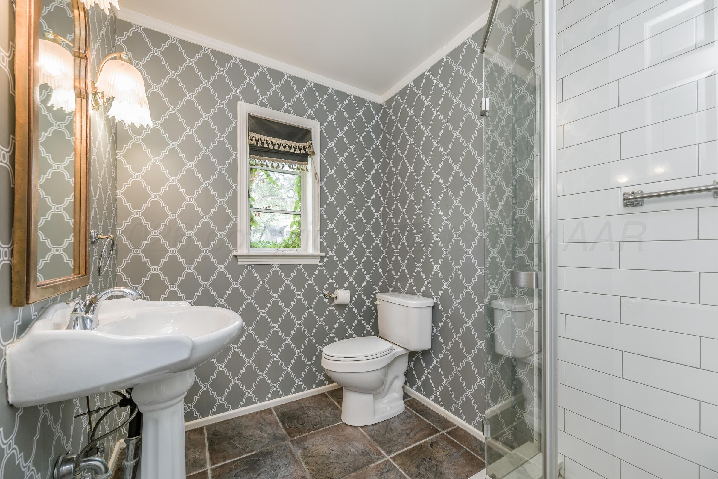1523 Crockett Street Property Photo 19