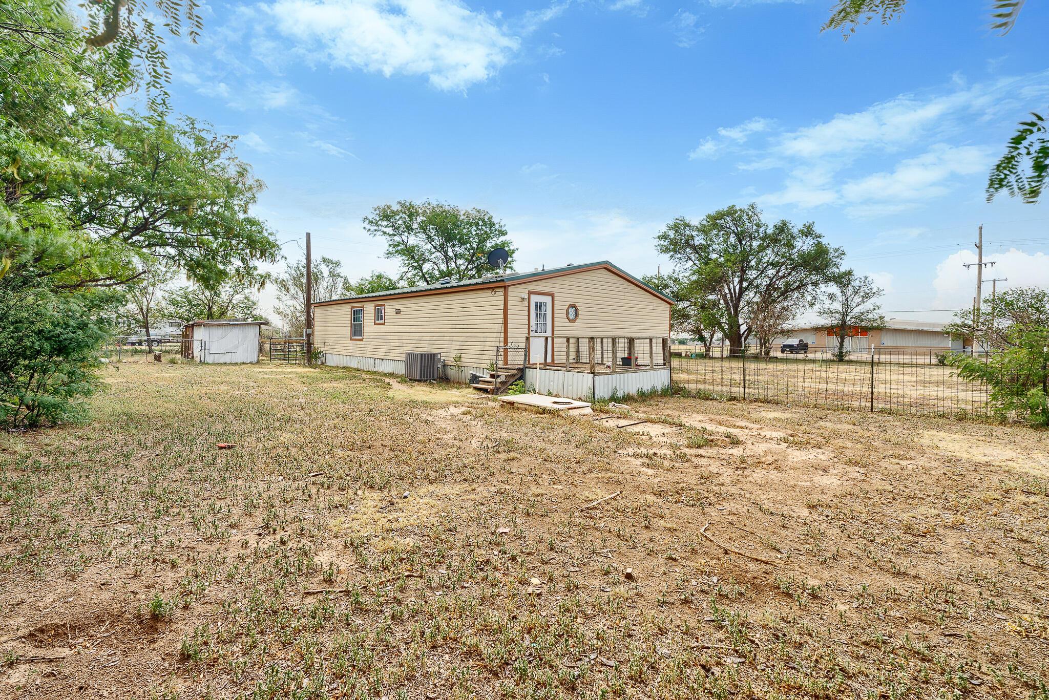 304 Coke Street Property Photo 3